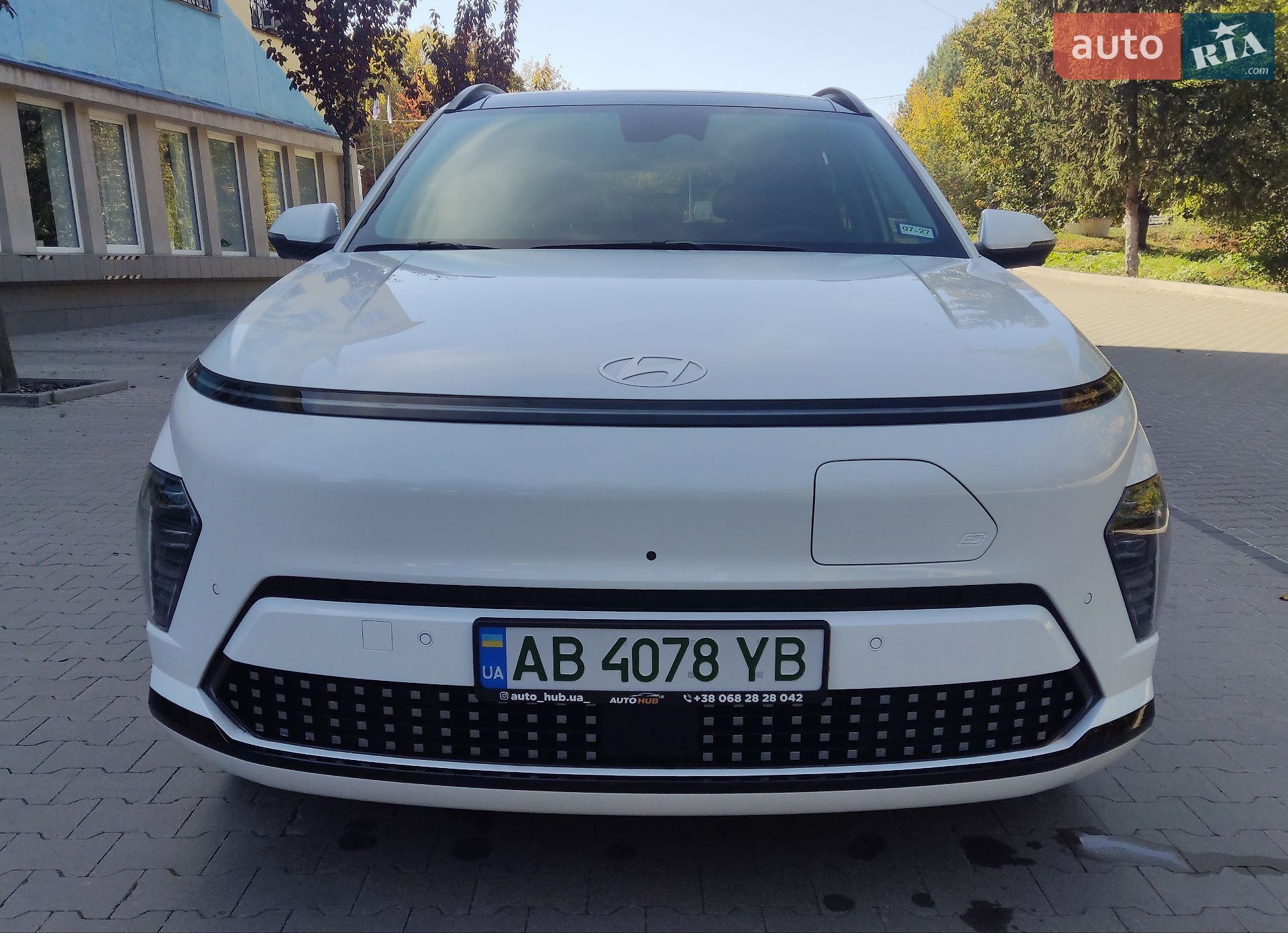 Hyundai Kona 2024 VIN KM8HE3A62SU022811 фото оголошення 2 з 12