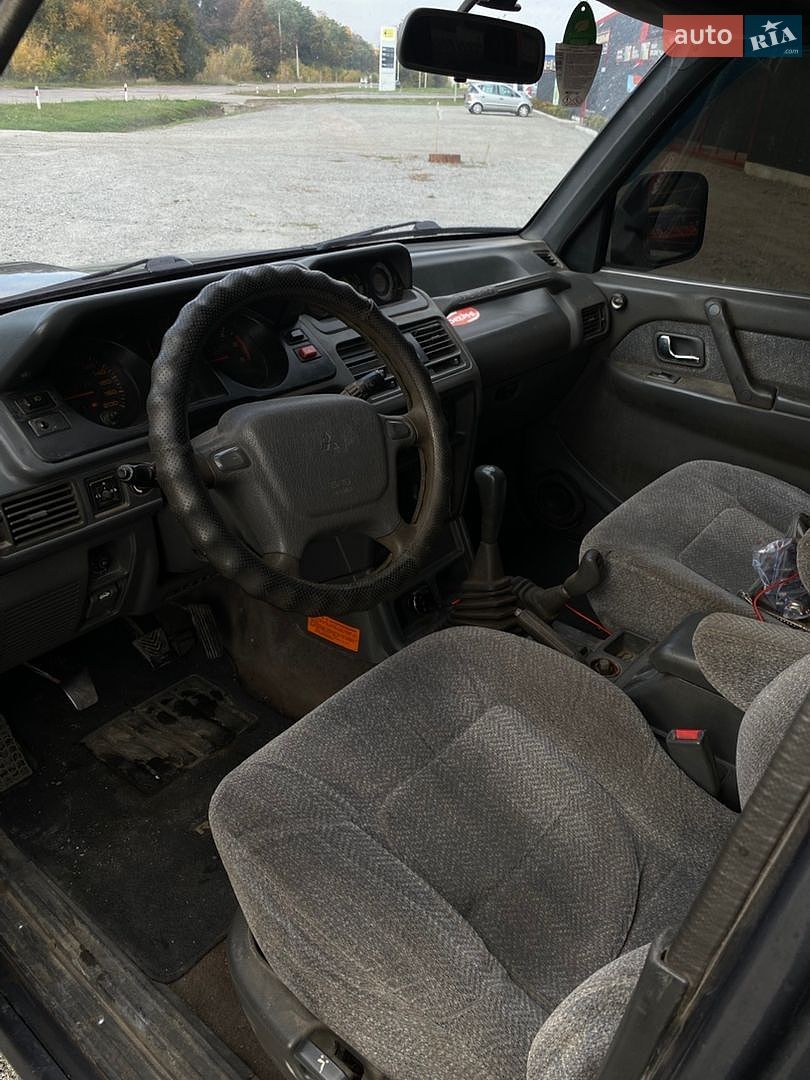 Mitsubishi Pajero 1995 VIN JMB0NV460SJ003119 фото оголошення 6 з 7