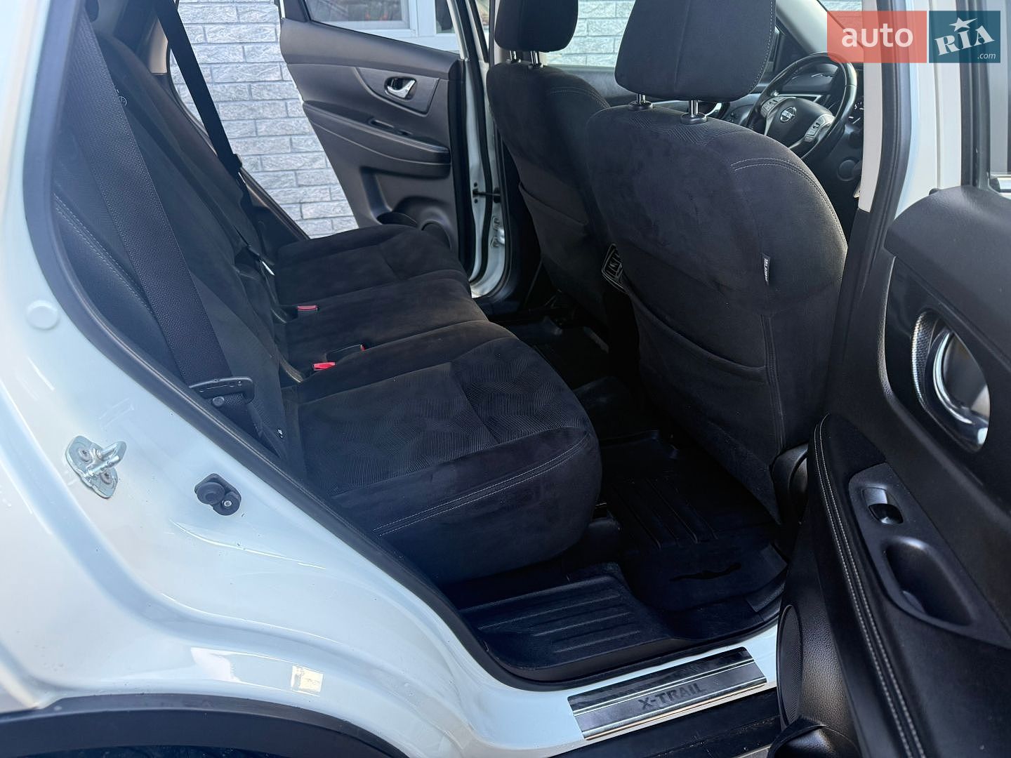 Nissan X-Trail 2015 VIN JN1TCAT32U0019820 фото оголошення 29 з 37