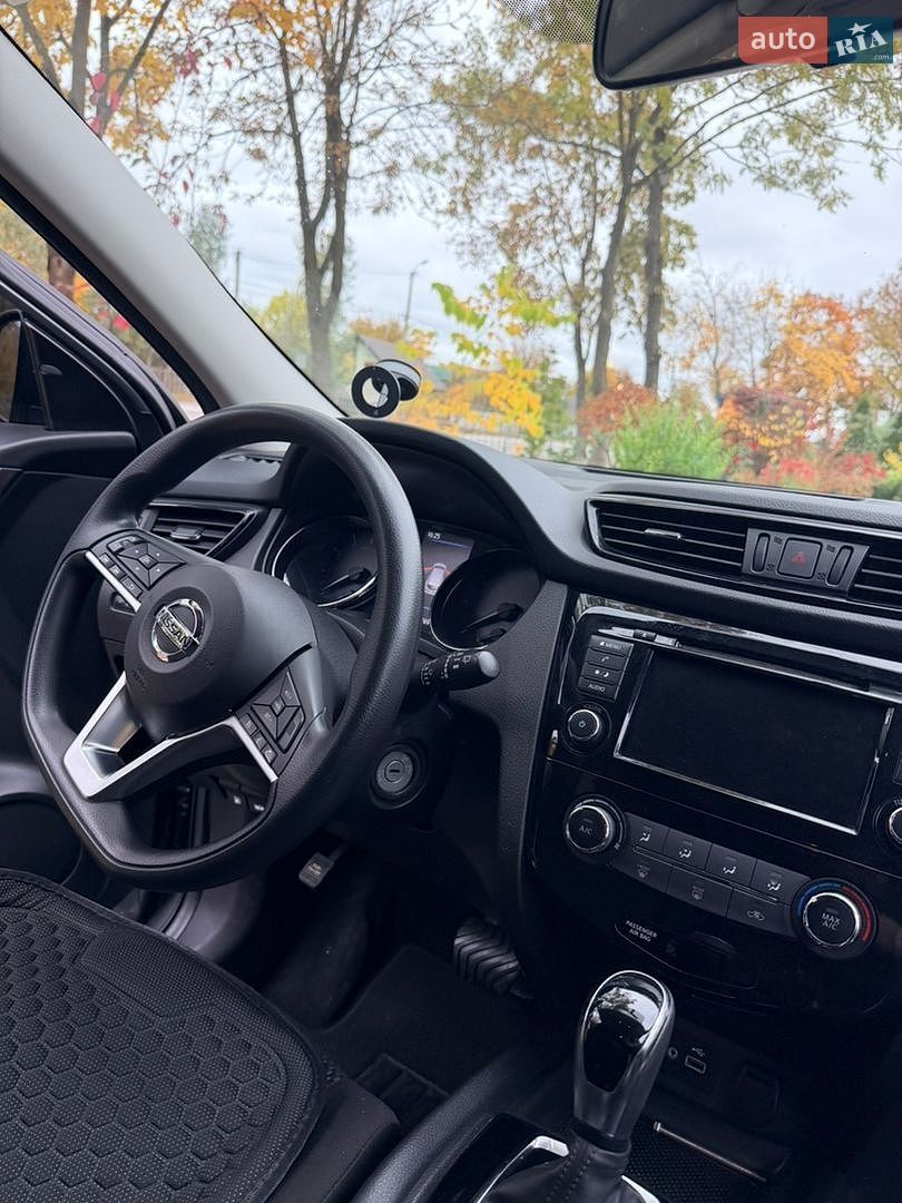 Nissan Rogue Sport 2019 VIN JN1BJ1CR7KW319260 фото оголошення 2 з 17