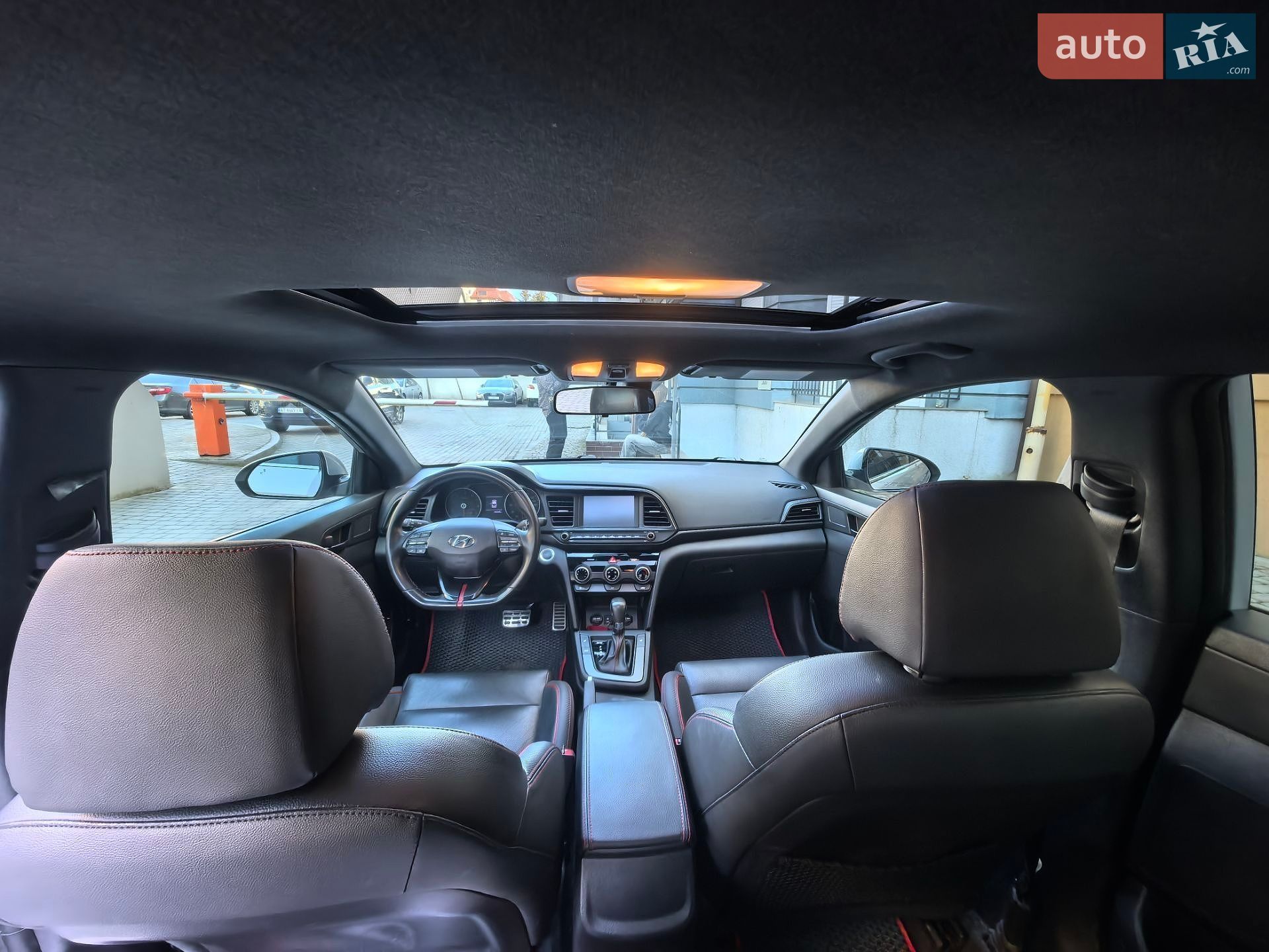Hyundai Elantra 2018 VIN KMHD04LB9KU820395 фото оголошення 6 з 9