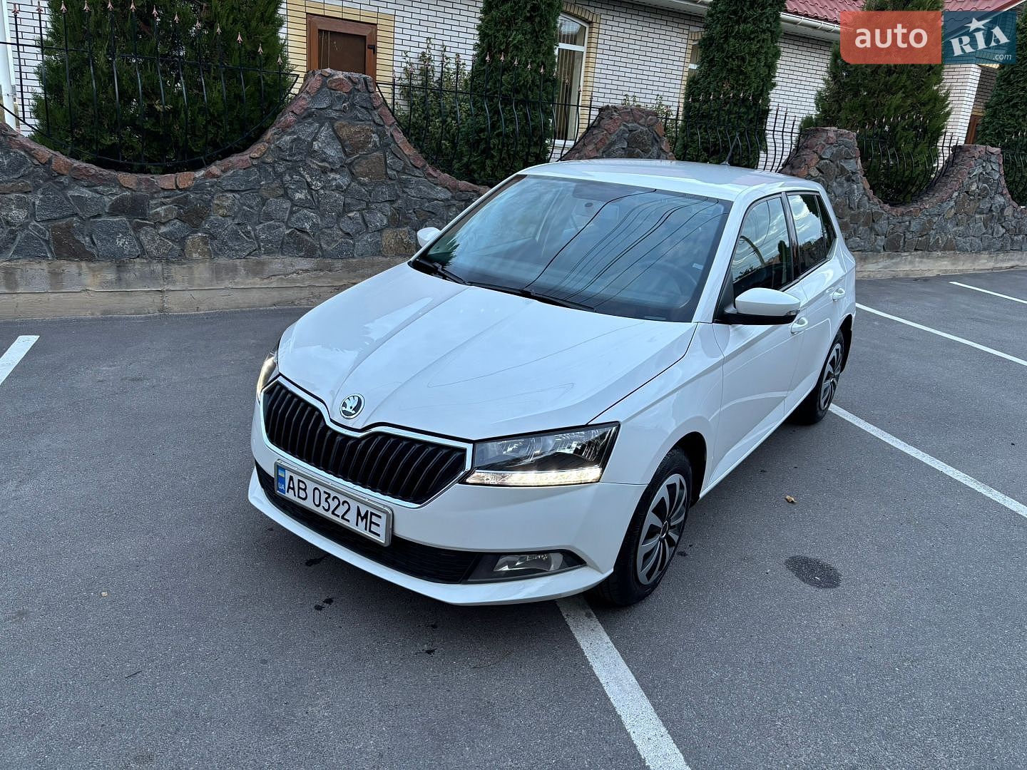 Skoda Fabia 2019 VIN TMBEP2NJ7LB500373 фото оголошення 3 з 91