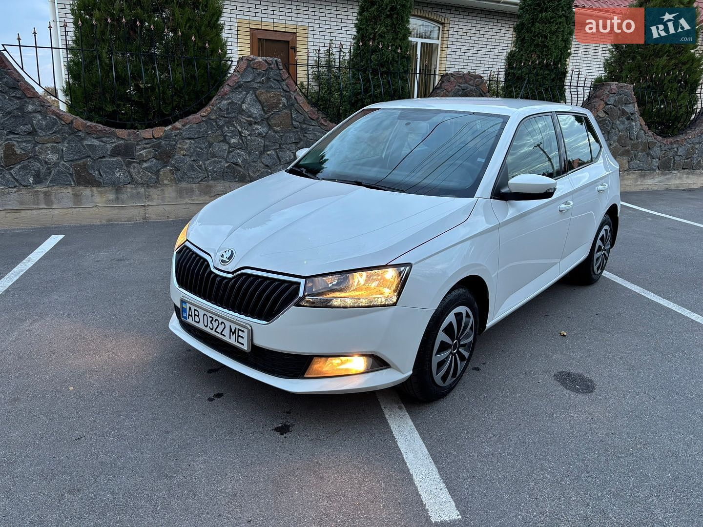 Skoda Fabia 2019 VIN TMBEP2NJ7LB500373 фото оголошення 5 з 91