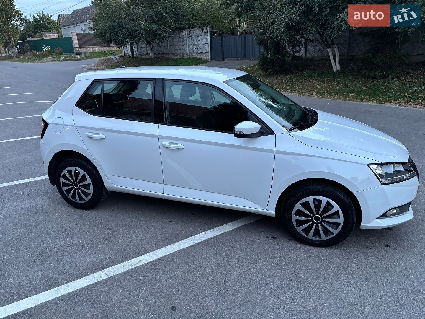 Skoda Fabia 2019 VIN TMBEP2NJ7LB500373 фото оголошення 18 з 91