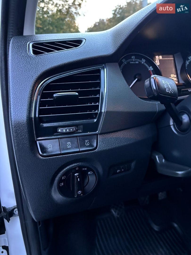 Skoda Fabia 2019 VIN TMBEP2NJ7LB500373 фото оголошення 26 з 91