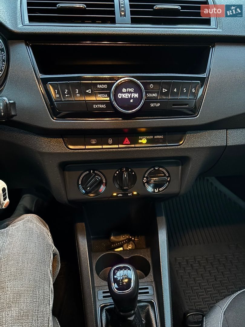 Skoda Fabia 2019 VIN TMBEP2NJ7LB500373 фото оголошення 34 з 91