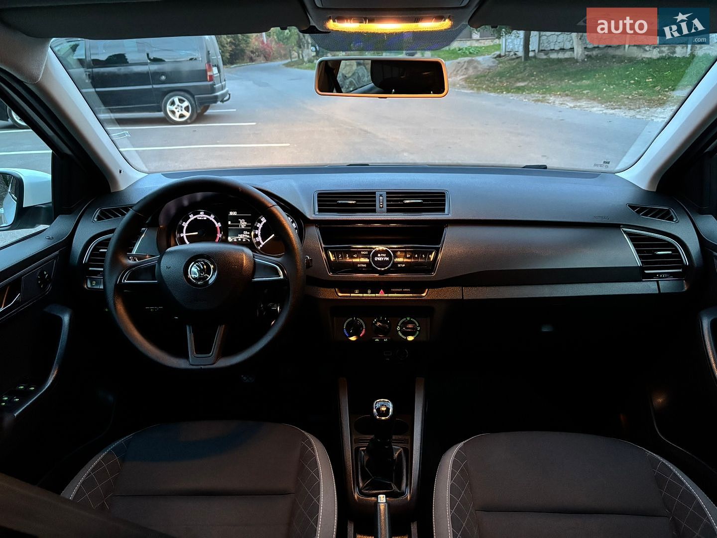 Skoda Fabia 2019 VIN TMBEP2NJ7LB500373 фото оголошення 31 з 91