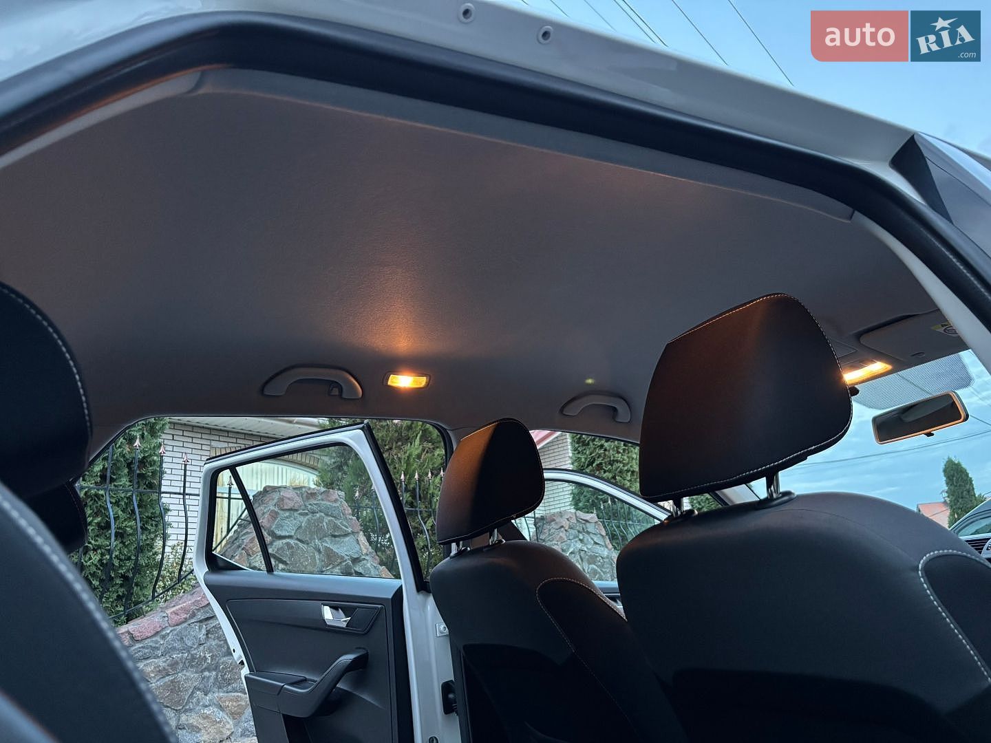 Skoda Fabia 2019 VIN TMBEP2NJ7LB500373 фото оголошення 43 з 91