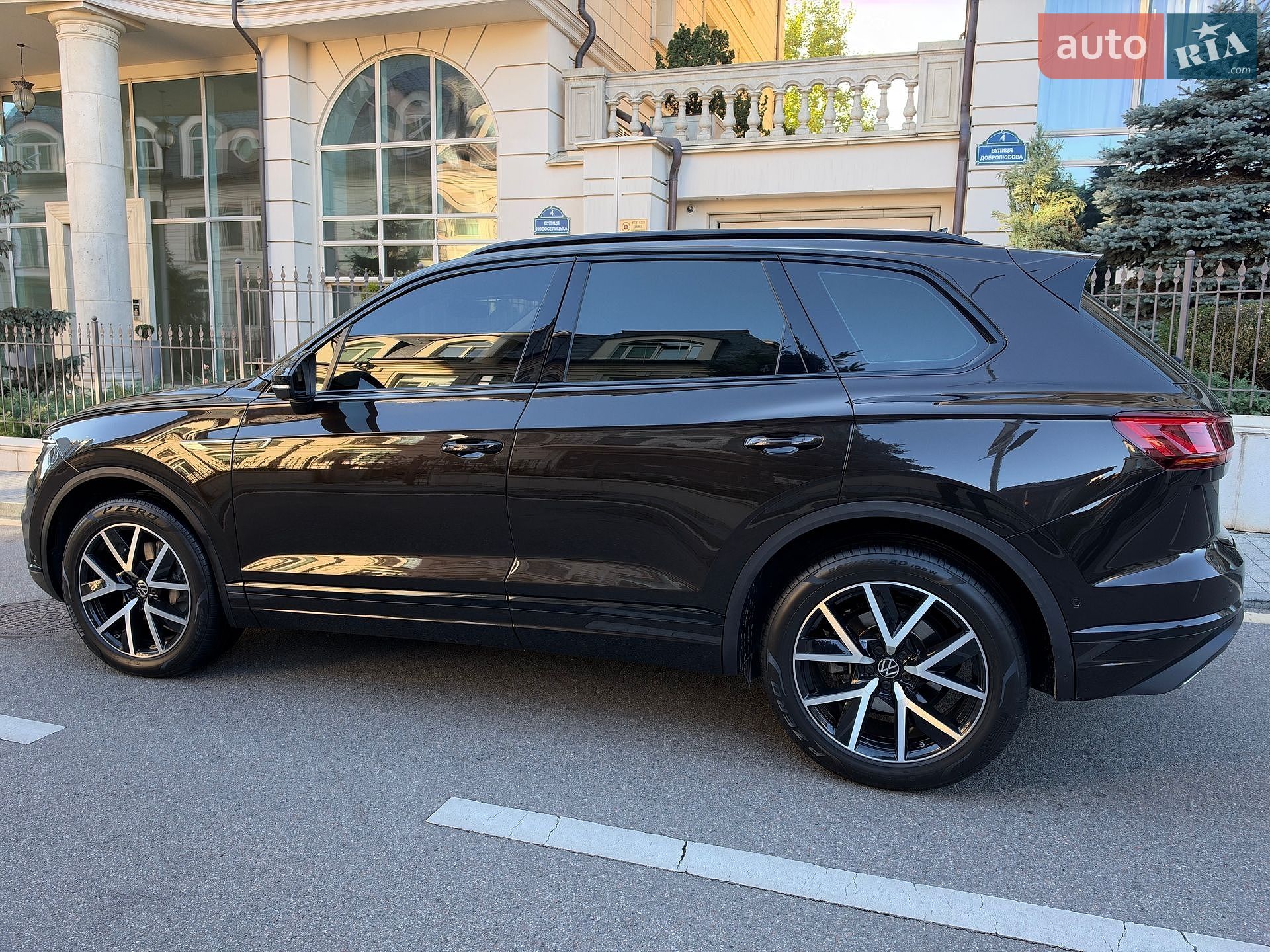 Volkswagen Touareg 2021 VIN WVGZZZCRZMD025489 фото оголошення 8 з 85