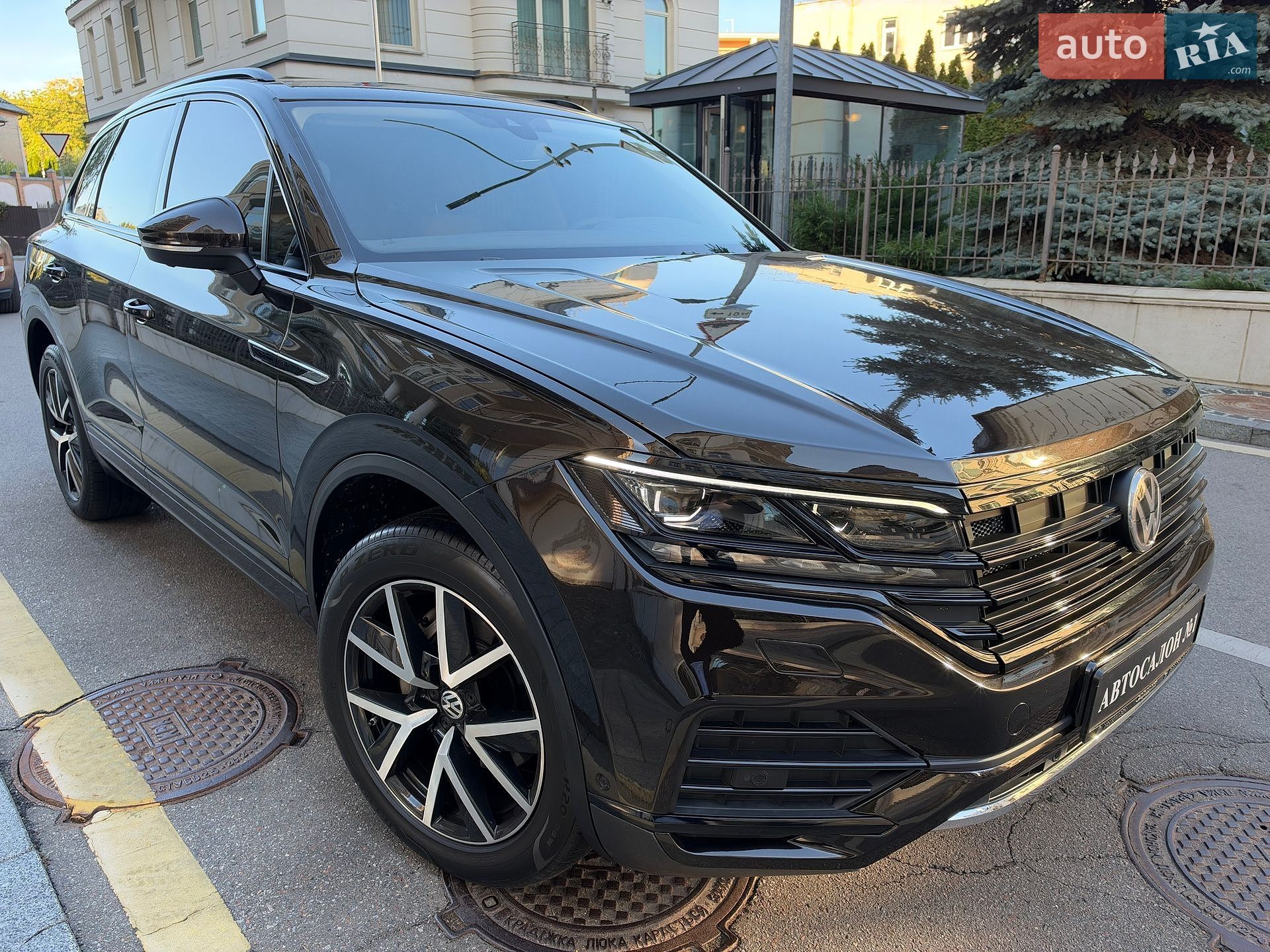 Volkswagen Touareg 2021 VIN WVGZZZCRZMD025489 фото оголошення 17 з 85