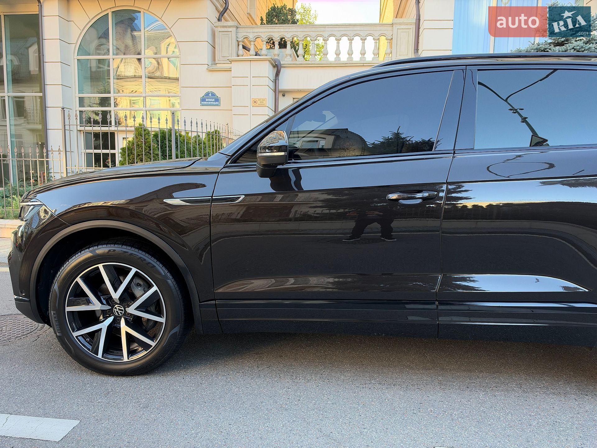 Volkswagen Touareg 2021 VIN WVGZZZCRZMD025489 фото оголошення 22 з 85