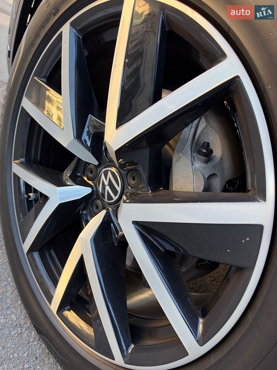 Volkswagen Touareg 2021 VIN WVGZZZCRZMD025489 фото оголошення 24 з 85