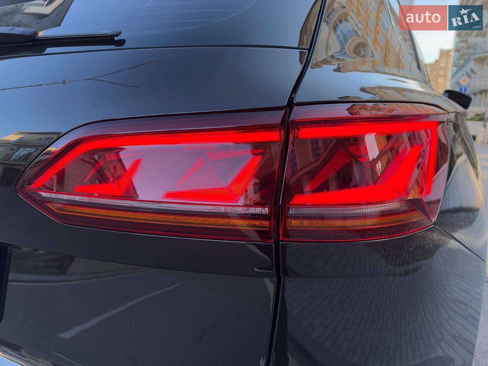 Volkswagen Touareg 2021 VIN WVGZZZCRZMD025489 фото оголошення 26 з 85