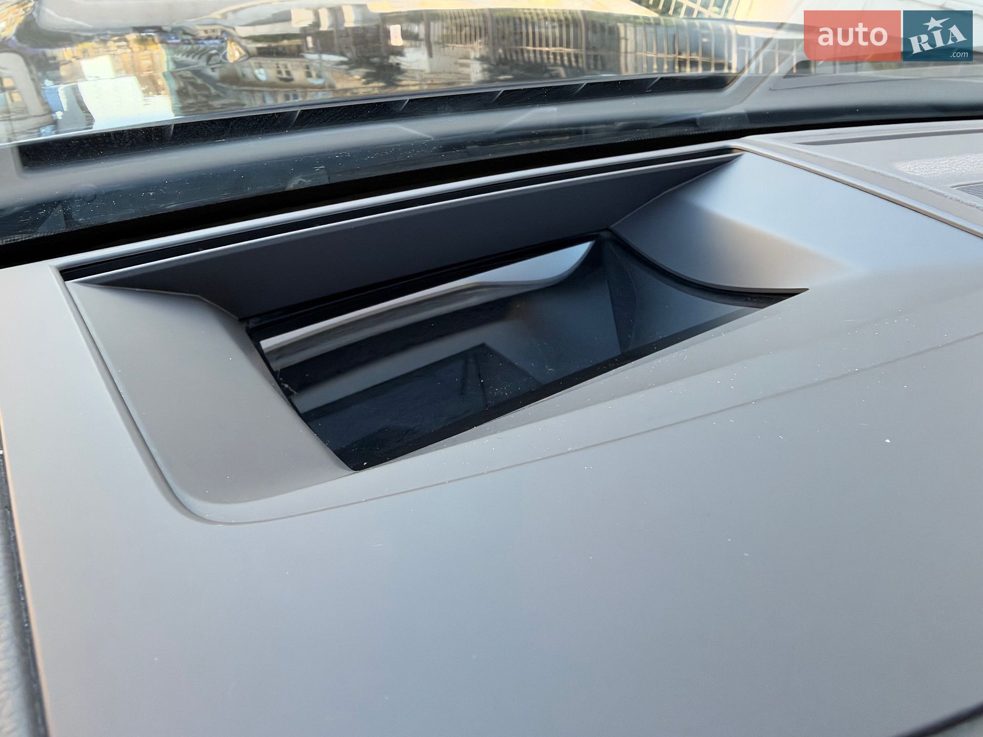 Volkswagen Touareg 2021 VIN WVGZZZCRZMD025489 фото оголошення 39 з 85