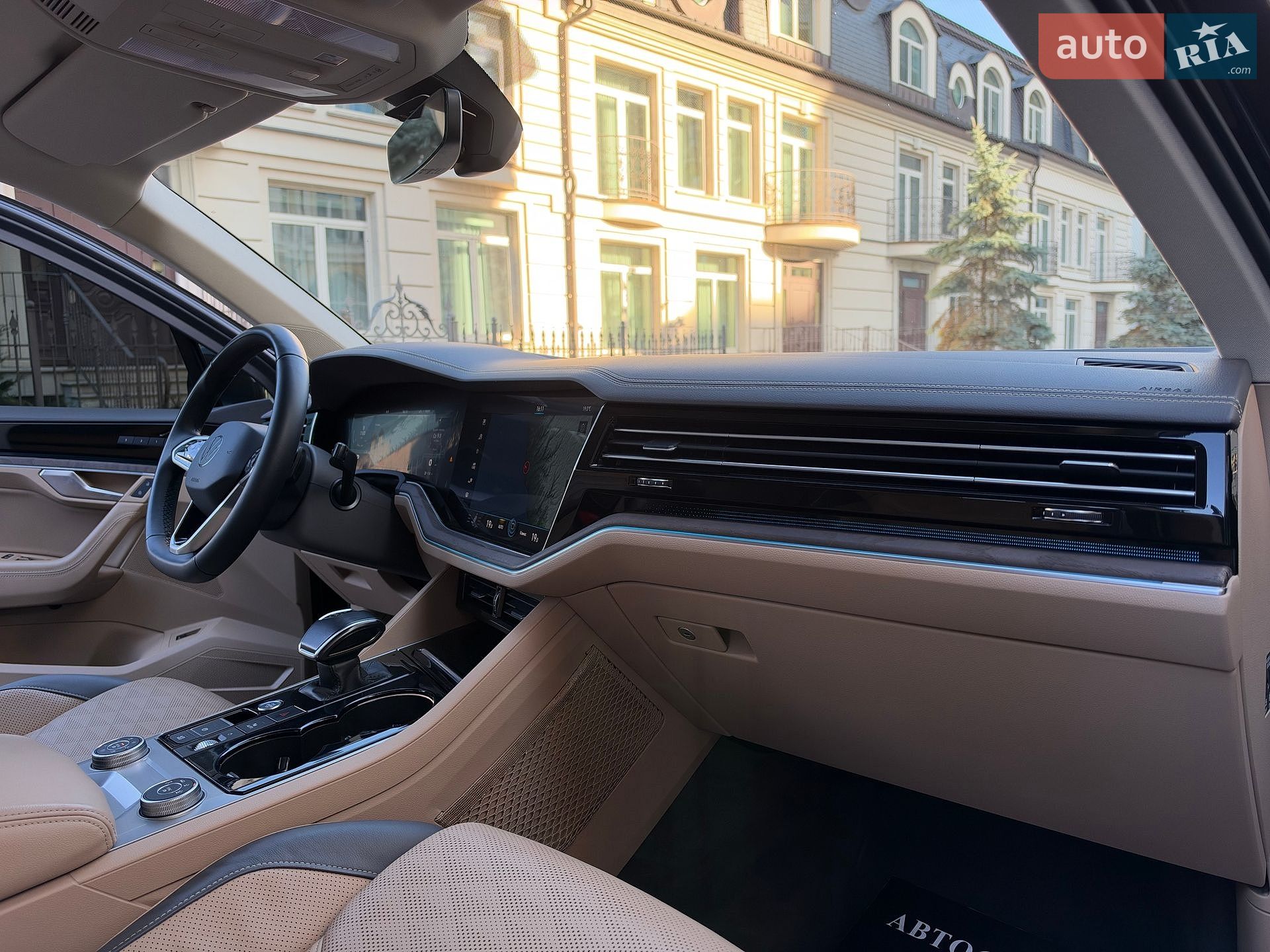 Volkswagen Touareg 2021 VIN WVGZZZCRZMD025489 фото оголошення 50 з 85