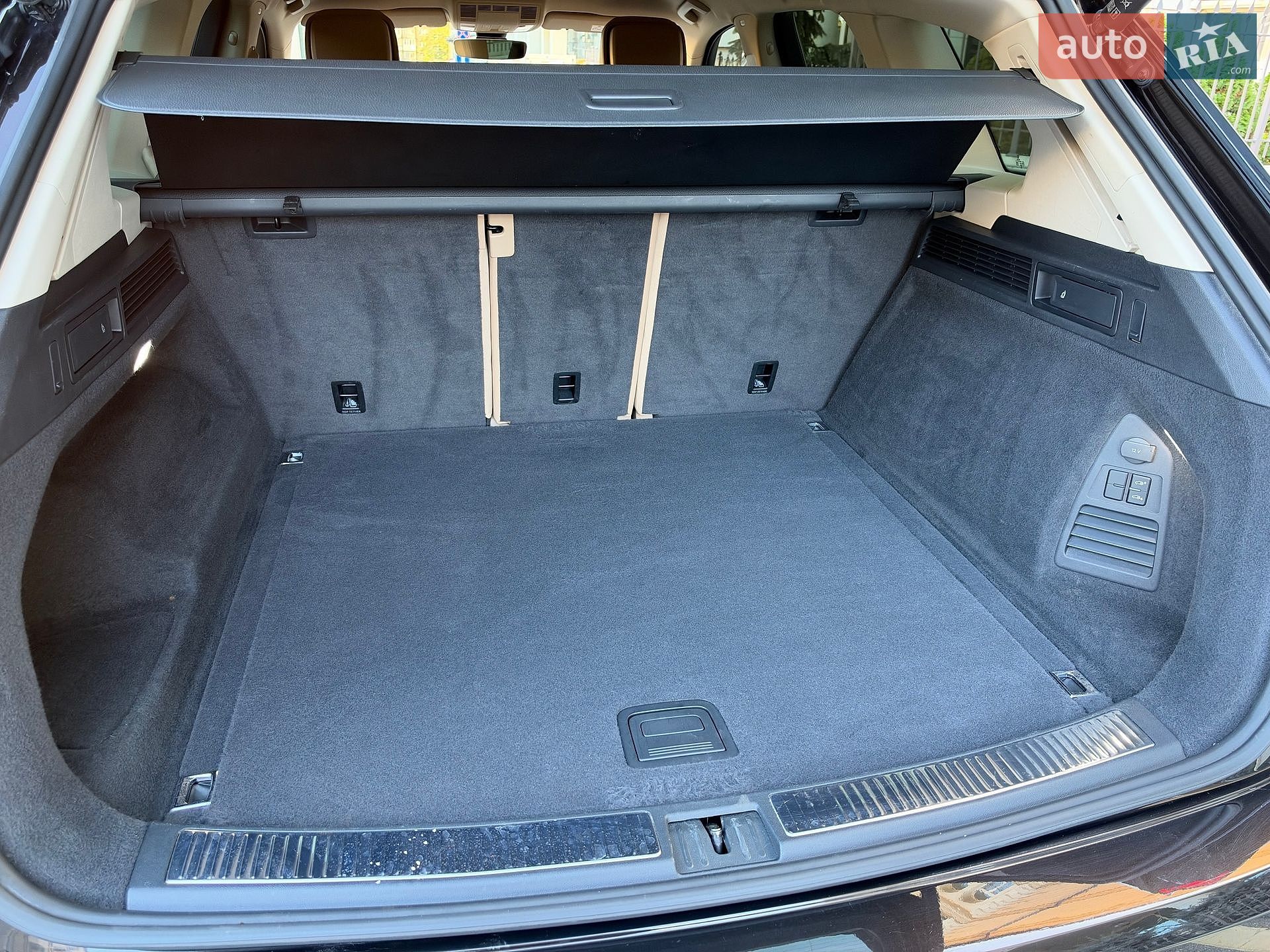 Volkswagen Touareg 2021 VIN WVGZZZCRZMD025489 фото оголошення 82 з 85