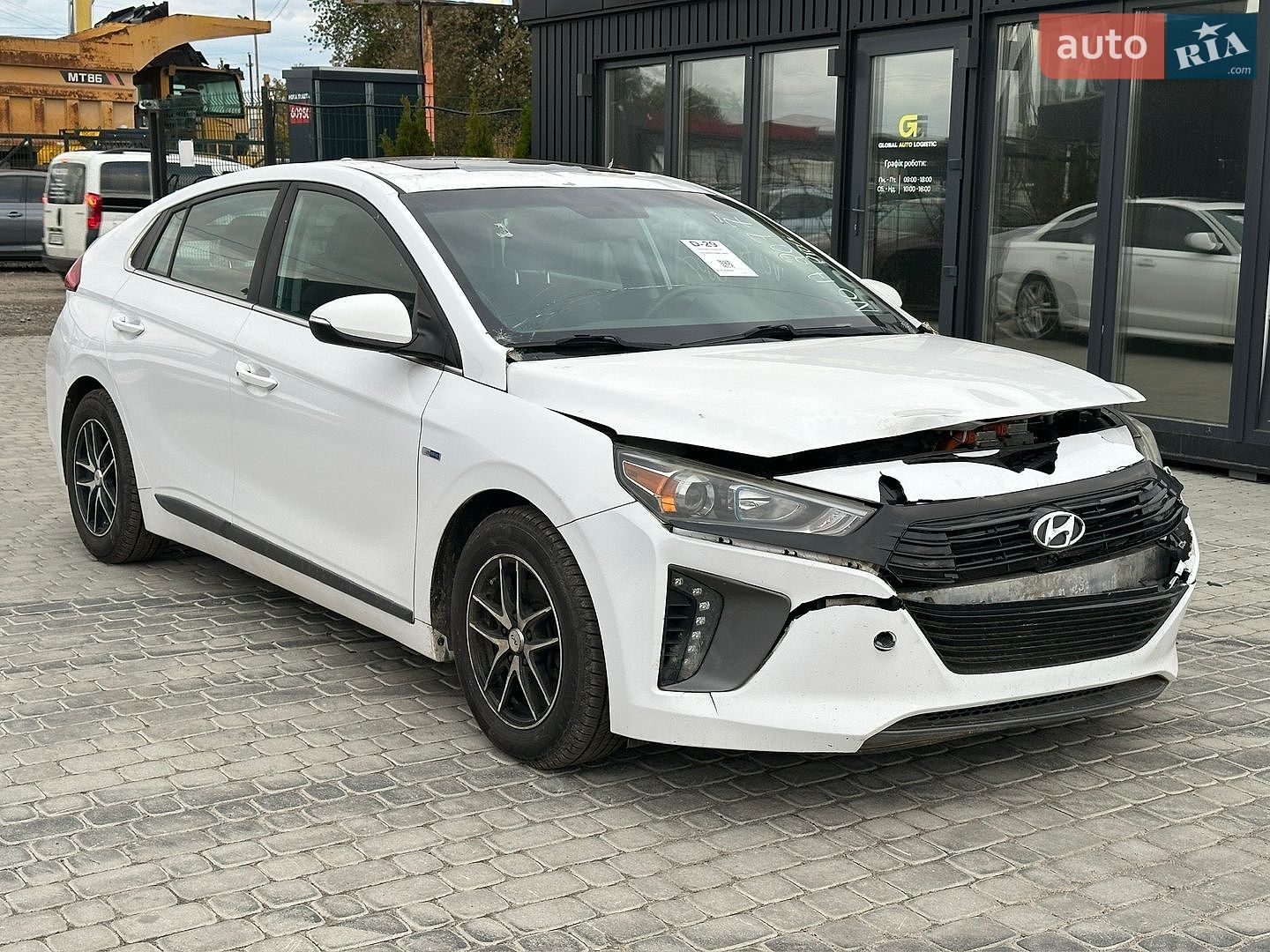 Hyundai Ioniq 2018 VIN KMHC85LC4JU100746 фото оголошення 2 з 21