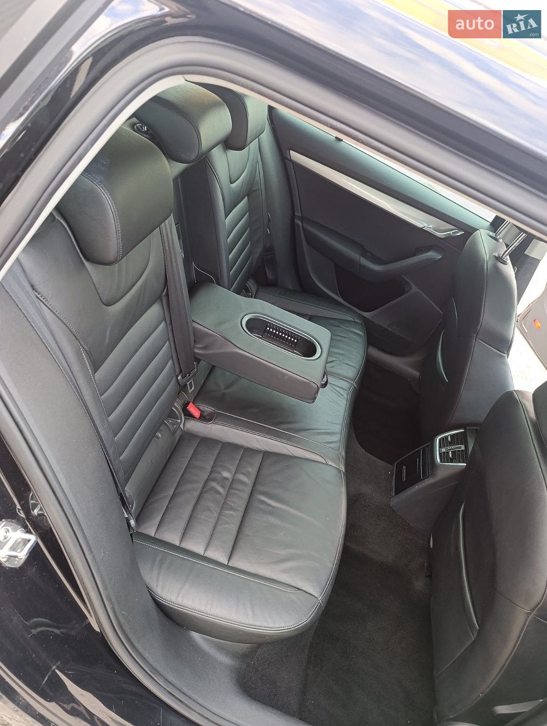 SKODA OCTAVIA 2014 VIN TMBLD7NE7E0161466 фото оголошення 6 з 15