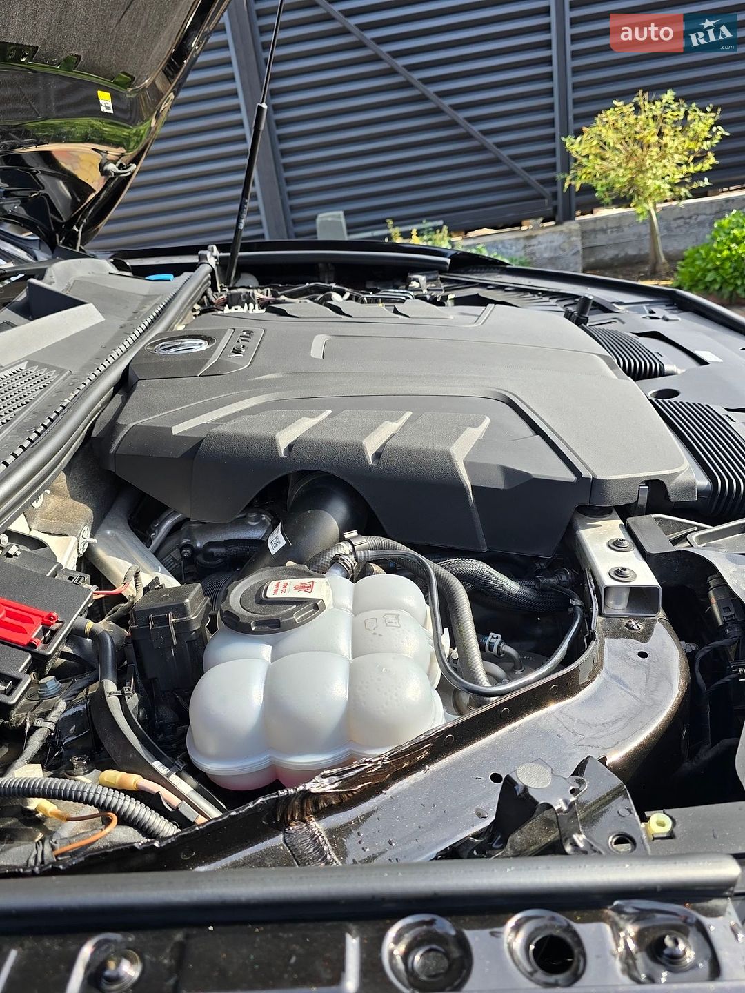 Volkswagen Touareg 2021 VIN WVGZZZCRZND001488 фото оголошення 8 з 30