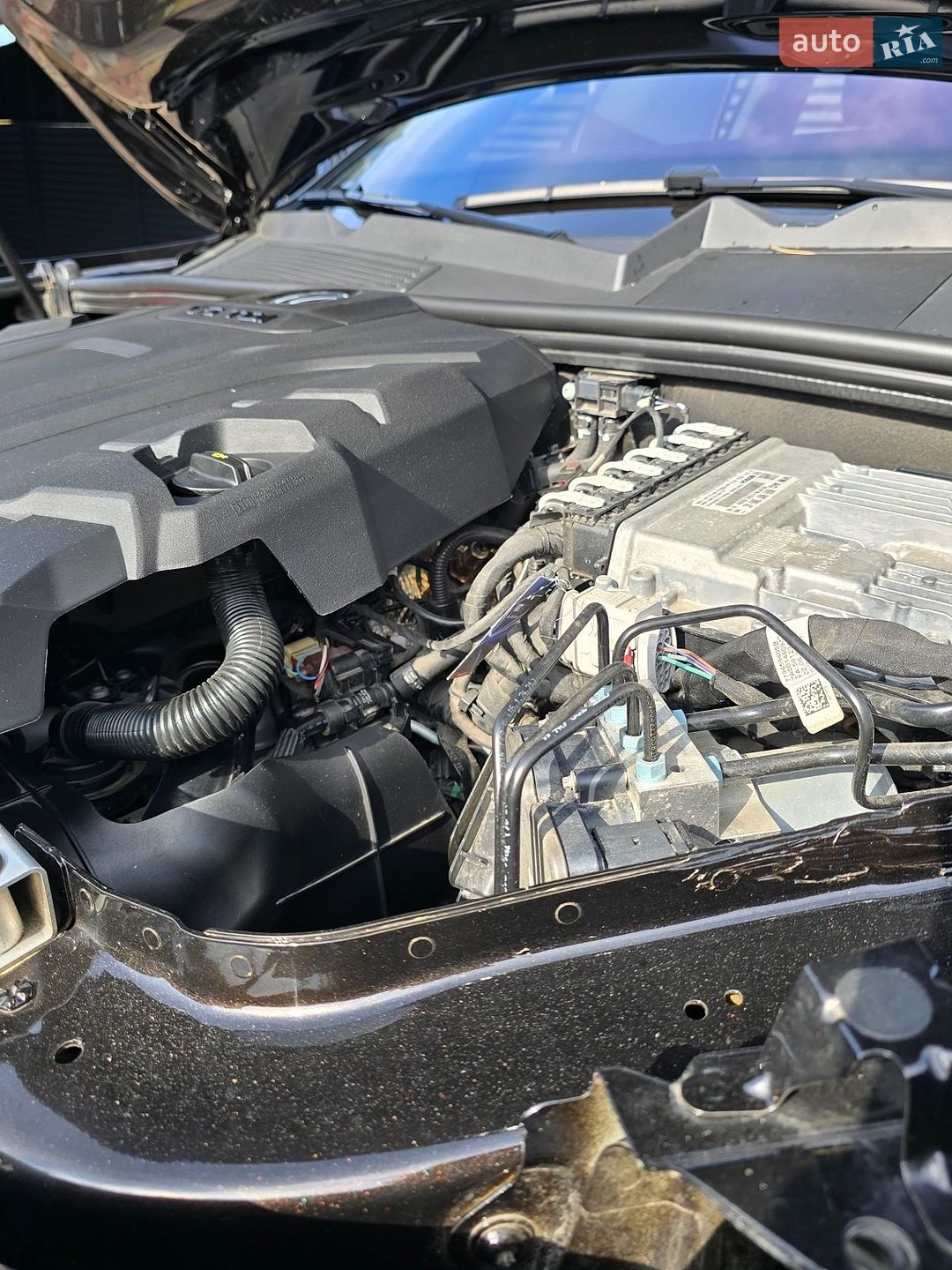 Volkswagen Touareg 2021 VIN WVGZZZCRZND001488 фото оголошення 9 з 30
