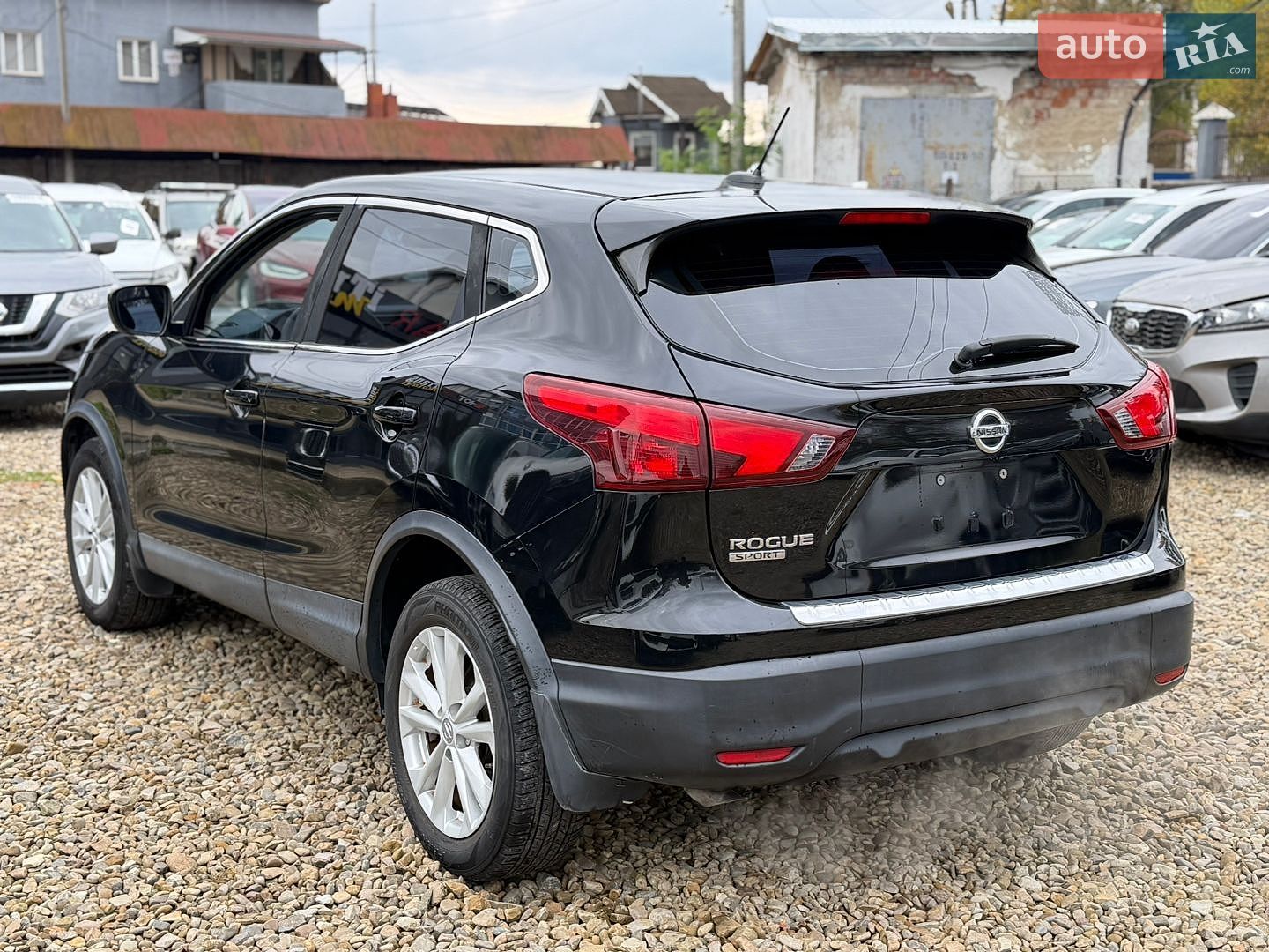 Nissan Rogue Sport 2017 VIN JN1BJ1CP6HW018020 фото оголошення 4 з 22