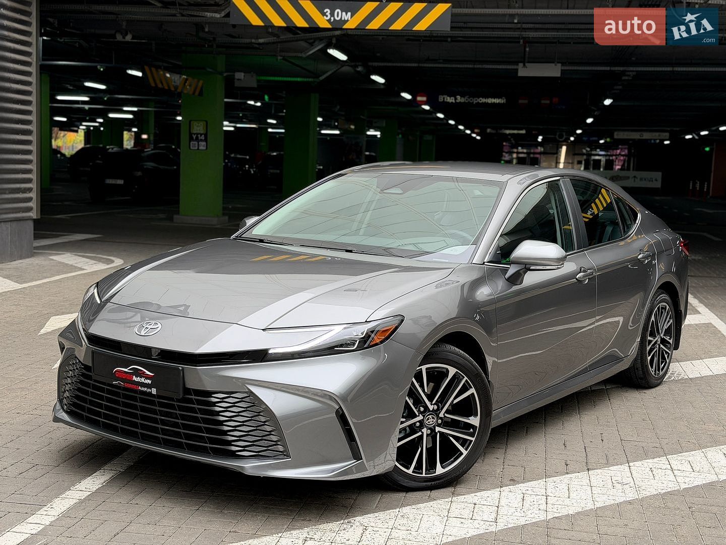 Toyota Camry 2026 VIN 4T1DBADK4TU547035 фото оголошення 2 з 38