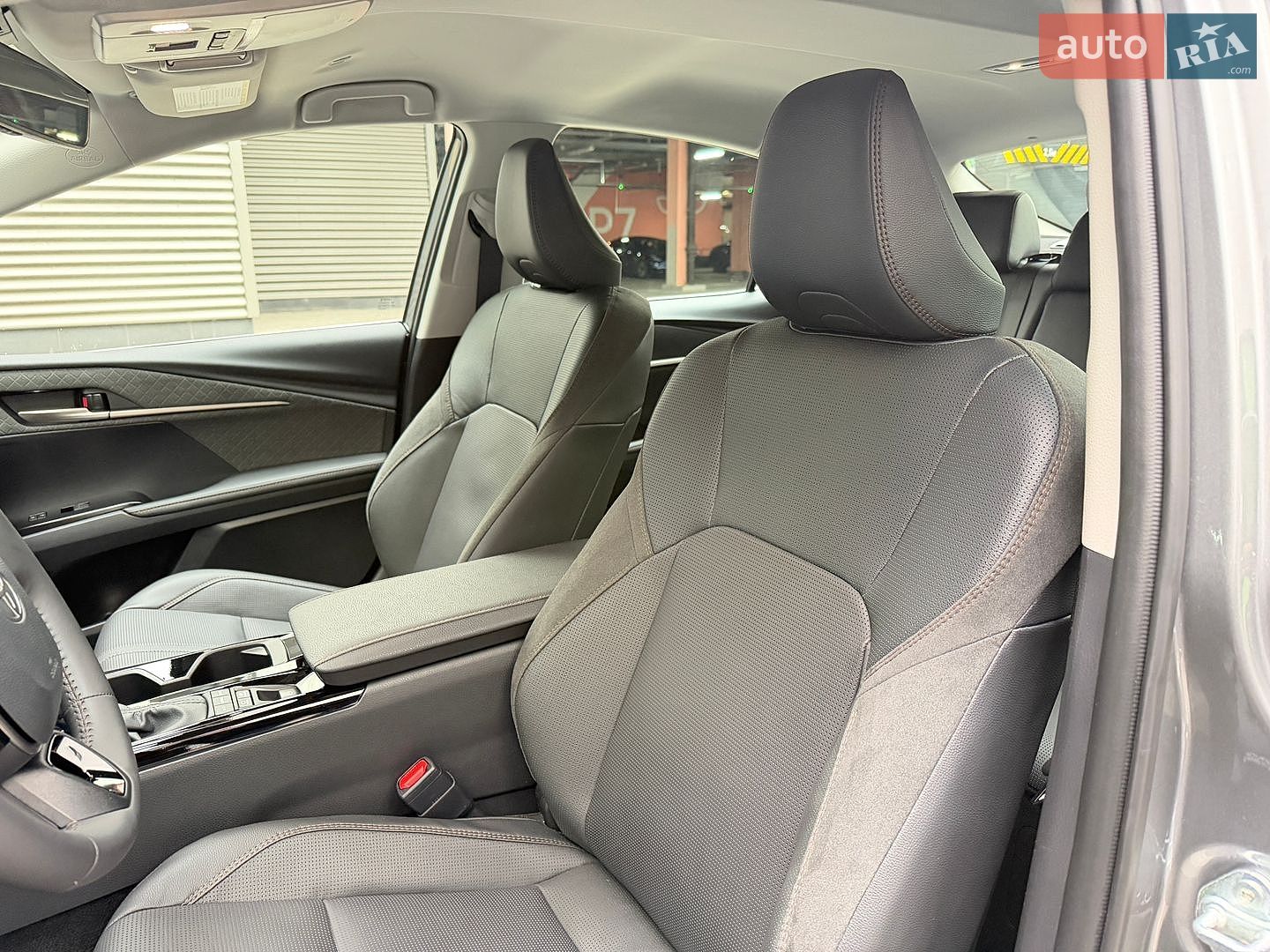 Toyota Camry 2026 VIN 4T1DBADK4TU547035 фото оголошення 19 з 38