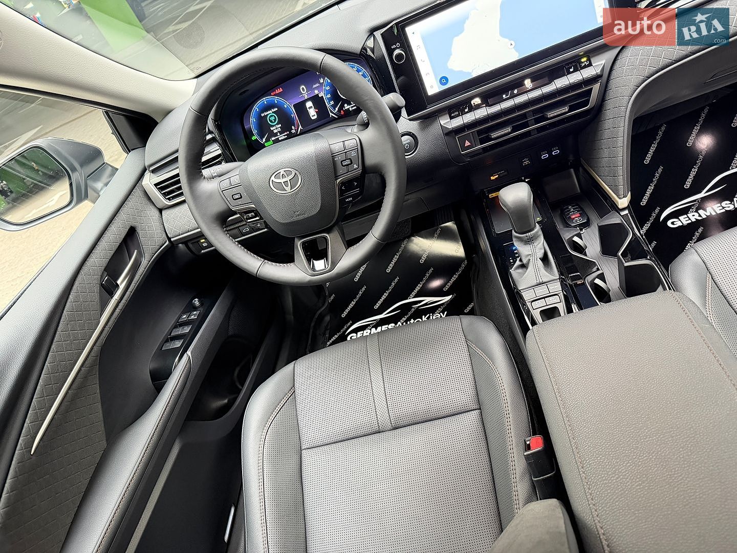 Toyota Camry 2026 VIN 4T1DBADK4TU547035 фото оголошення 16 з 38