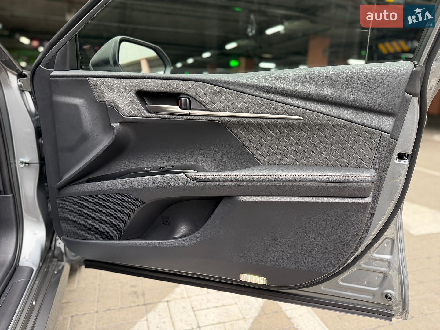 Toyota Camry 2026 VIN 4T1DBADK4TU547035 фото оголошення 25 з 38