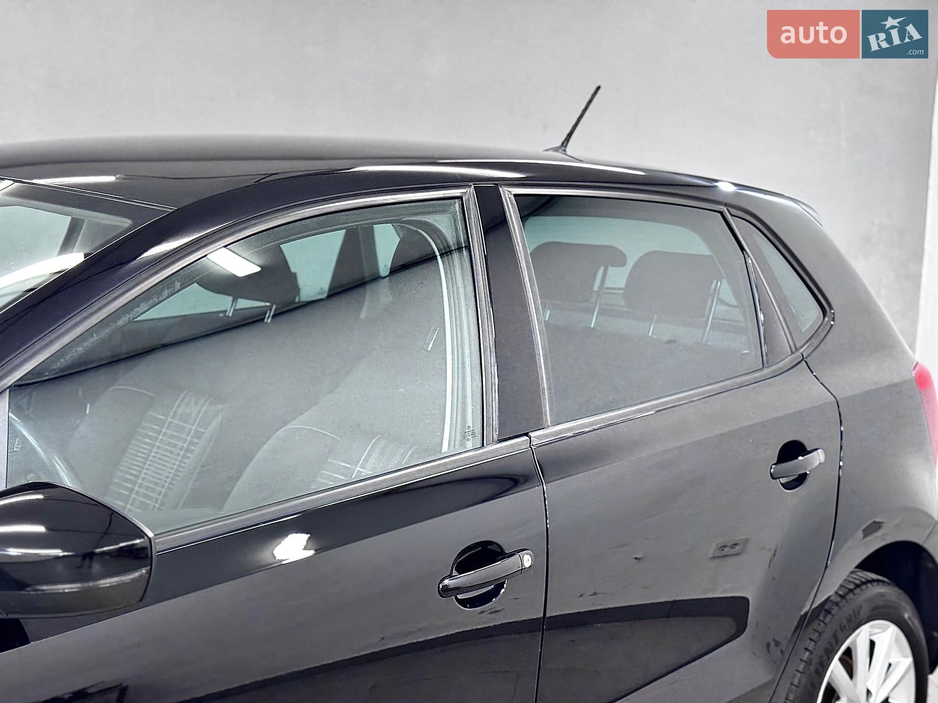 Volkswagen Polo 2016 VIN WVWZZZ6RZGY152447 фото оголошення 42 з 197