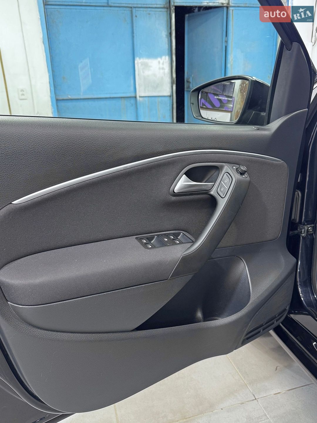 Volkswagen Polo 2016 VIN WVWZZZ6RZGY152447 фото оголошення 105 з 197