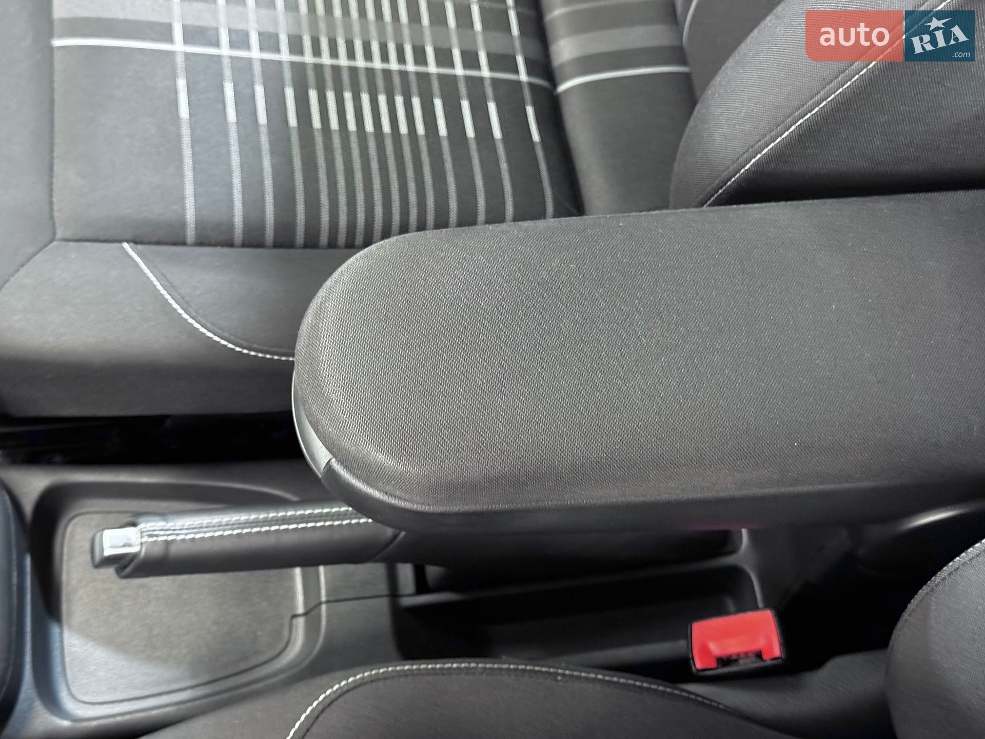 Volkswagen Polo 2016 VIN WVWZZZ6RZGY152447 фото оголошення 124 з 197