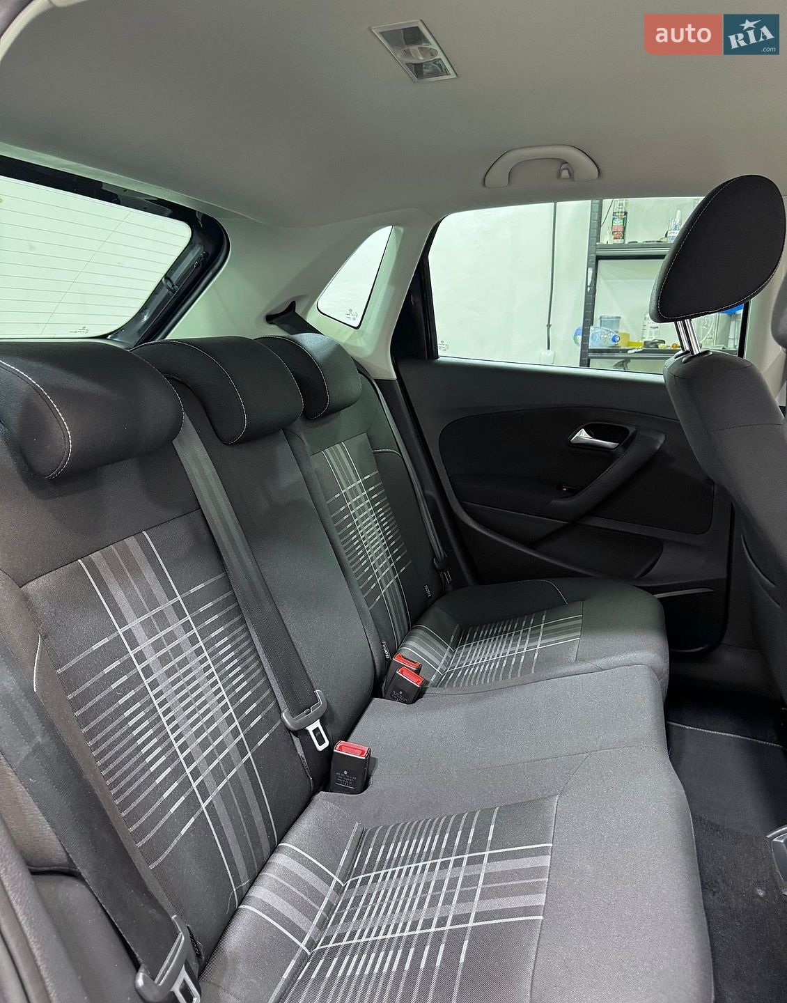 Volkswagen Polo 2016 VIN WVWZZZ6RZGY152447 фото оголошення 131 з 197