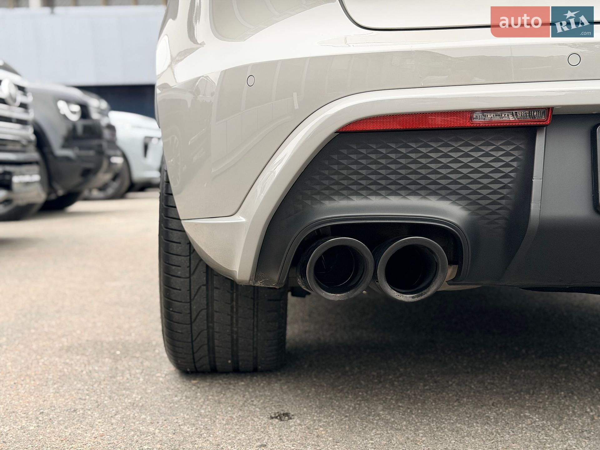 PORSCHE MACAN GTS 2023 VIN WP1ZZZ95ZPLB43520 фото оголошення 13 з 47