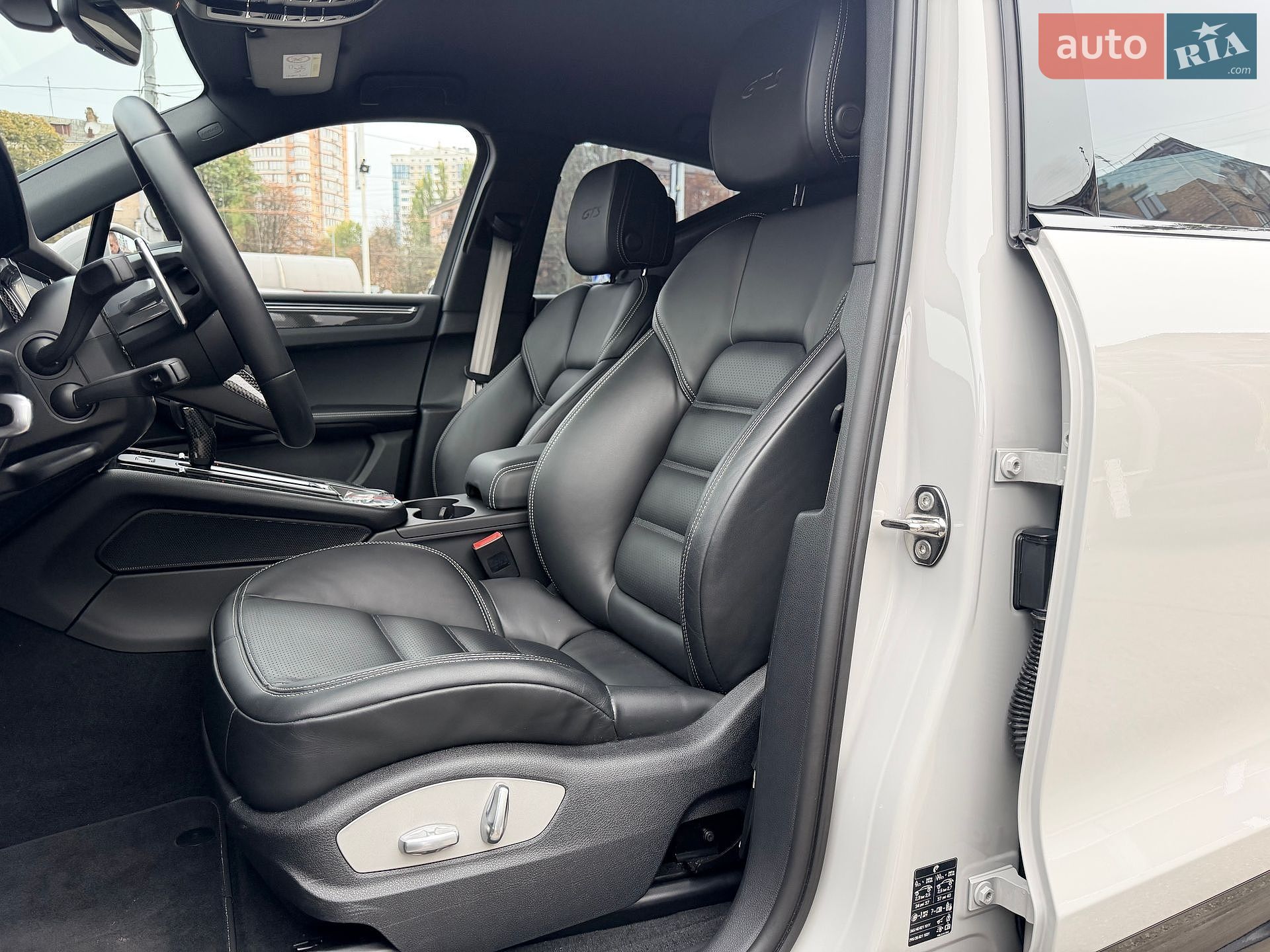 PORSCHE MACAN GTS 2023 VIN WP1ZZZ95ZPLB43520 фото оголошення 21 з 47
