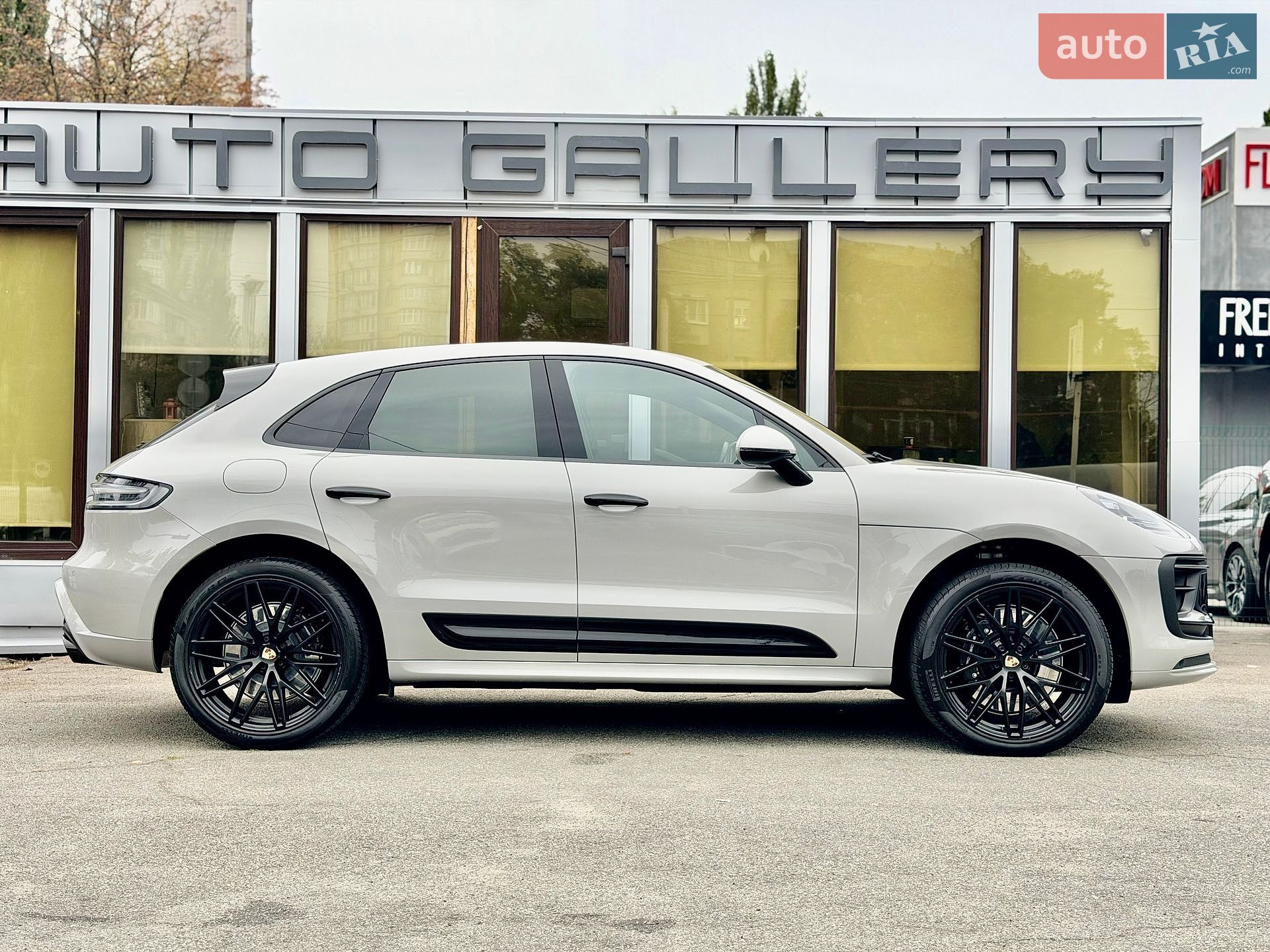 PORSCHE MACAN GTS 2023 VIN WP1ZZZ95ZPLB43520 фото оголошення 16 з 47