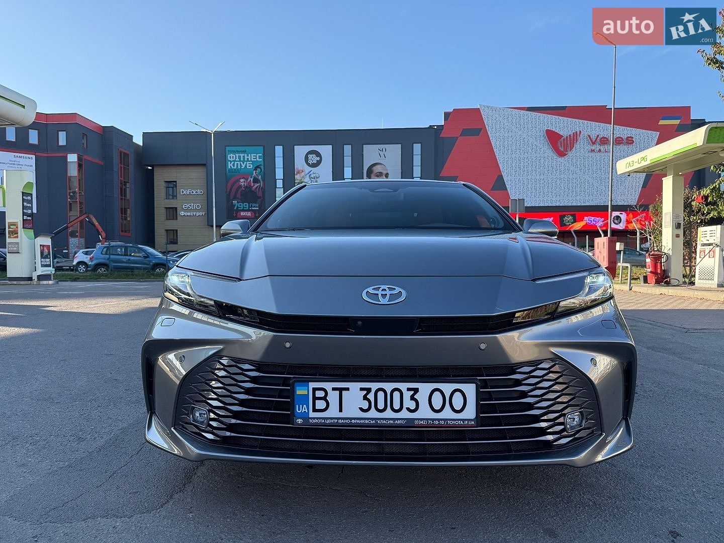 Toyota Camry 2025 VIN JTNAHACK503049236 фото оголошення 2 з 44