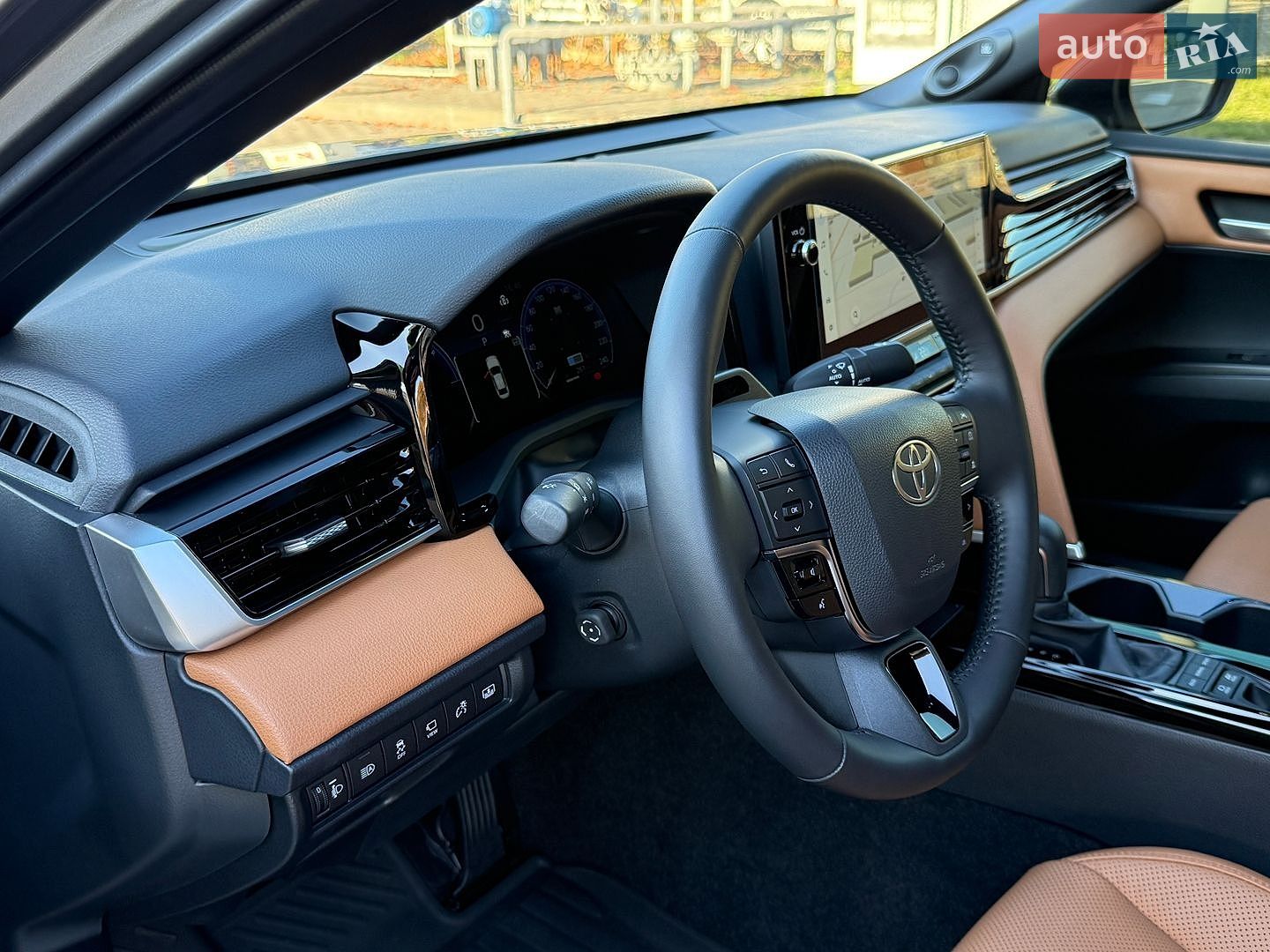 Toyota Camry 2025 VIN JTNAHACK503049236 фото оголошення 19 з 44
