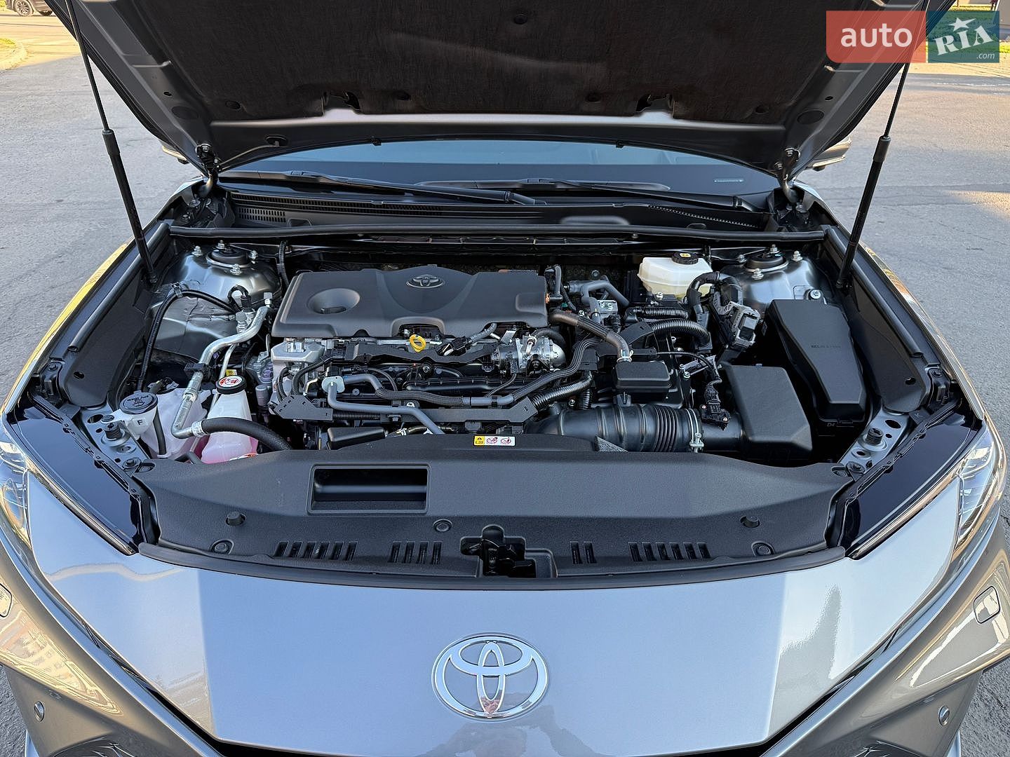 Toyota Camry 2025 VIN JTNAHACK503049236 фото оголошення 15 з 44