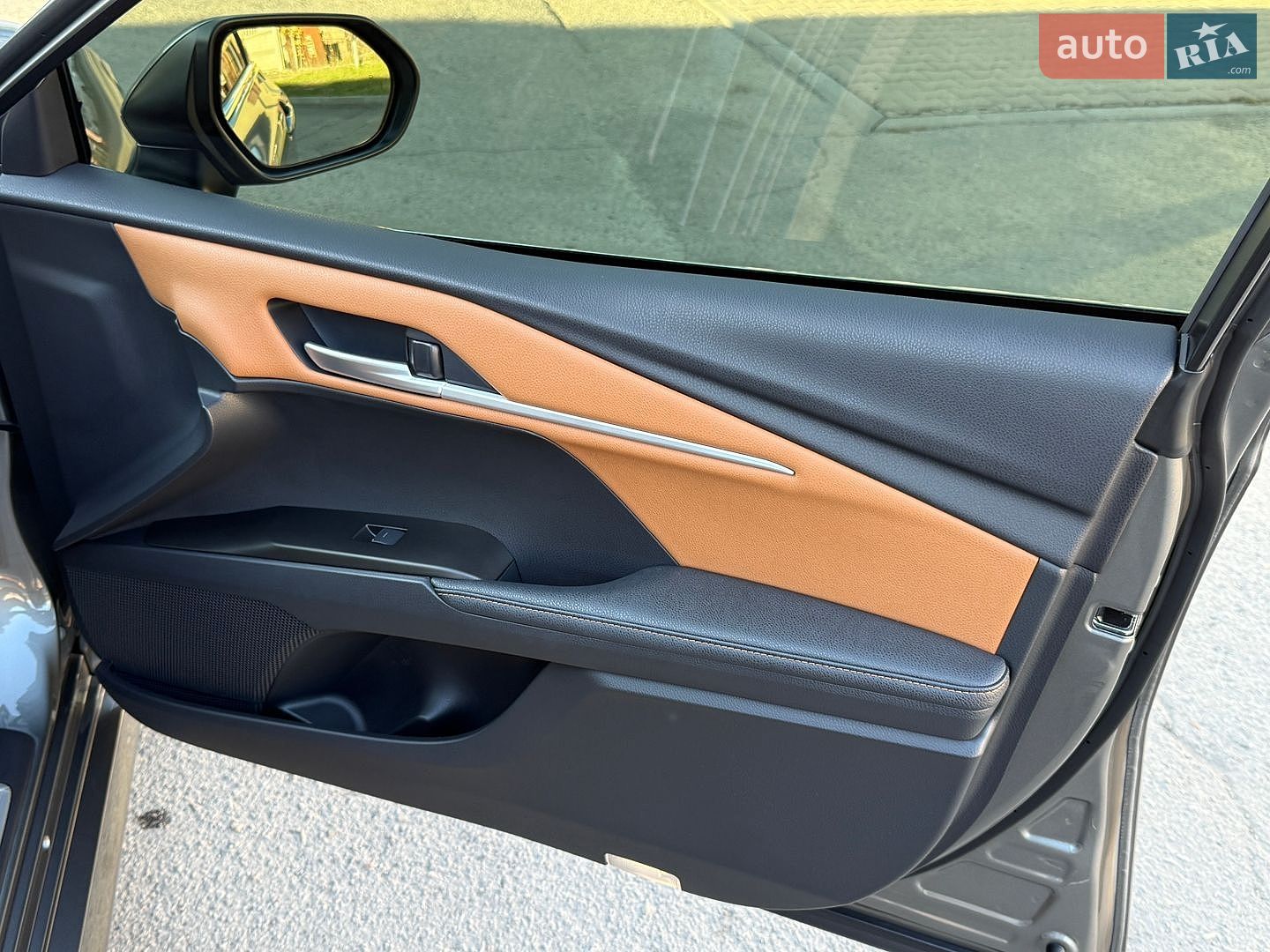 Toyota Camry 2025 VIN JTNAHACK503049236 фото оголошення 34 з 44