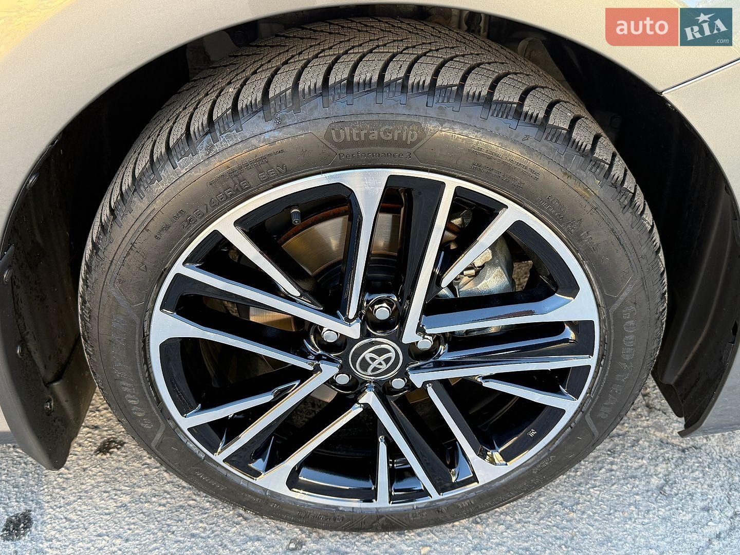 Toyota Camry 2025 VIN JTNAHACK503049236 фото оголошення 41 з 44