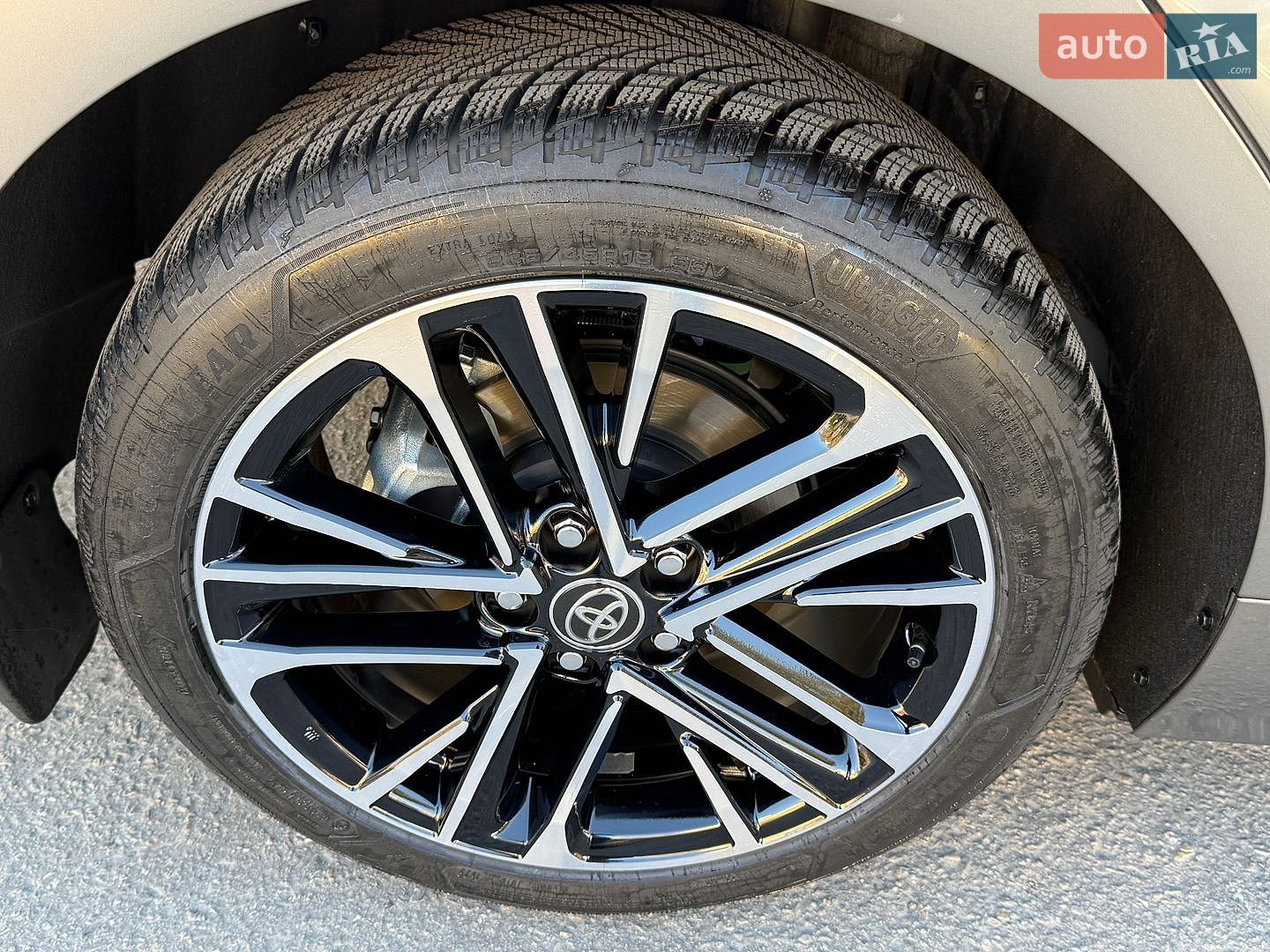 Toyota Camry 2025 VIN JTNAHACK503049236 фото оголошення 40 з 44