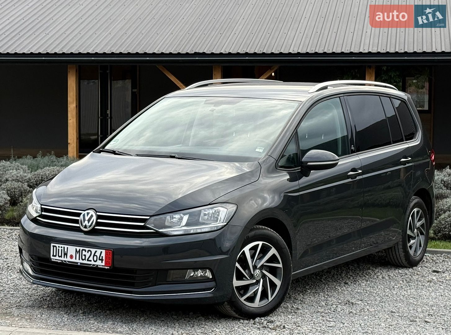 Volkswagen Touran 2018 VIN WVGZZZ1TZJW034882 фото оголошення 8 з 130