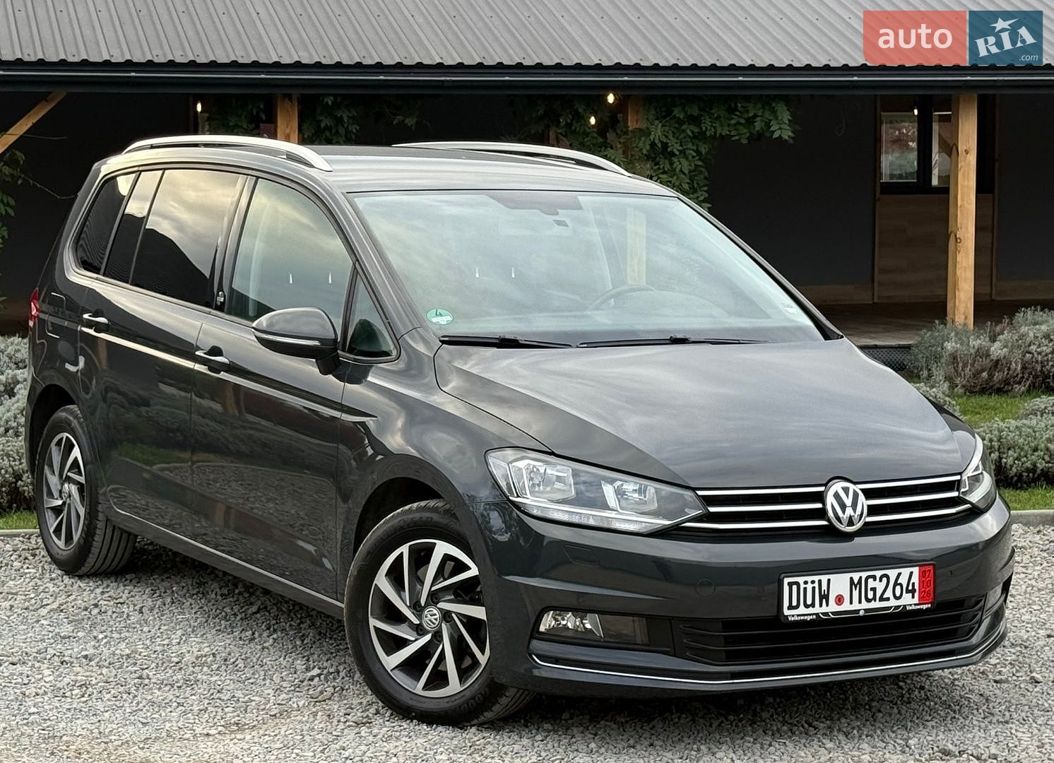 Volkswagen Touran 2018 VIN WVGZZZ1TZJW034882 фото оголошення 26 з 130