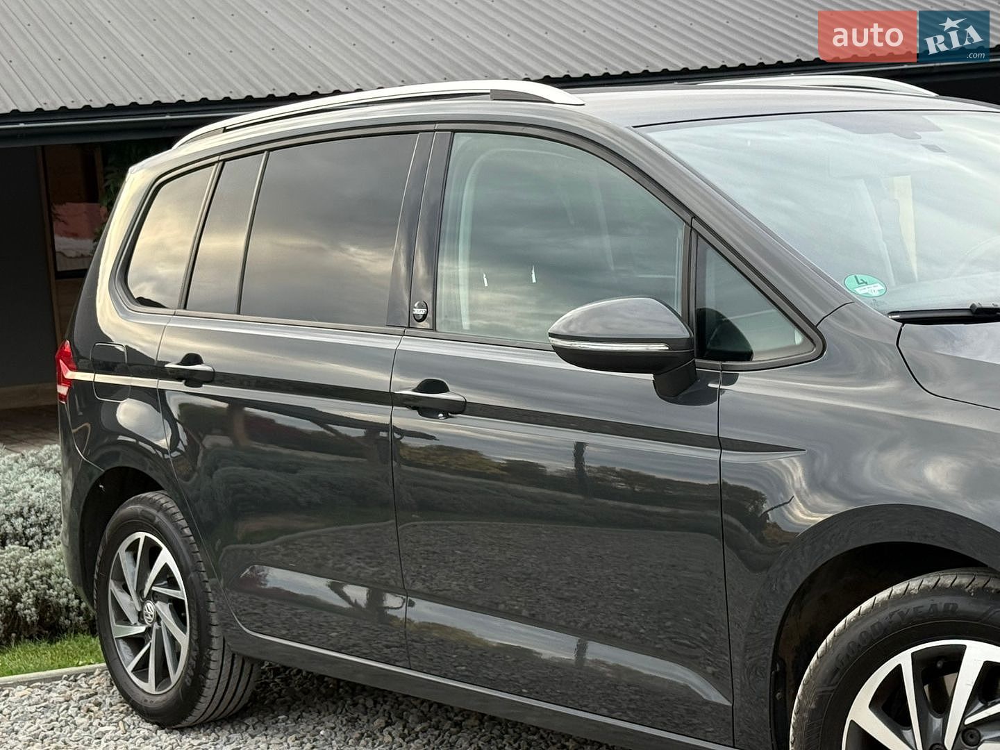 Volkswagen Touran 2018 VIN WVGZZZ1TZJW034882 фото оголошення 29 з 130