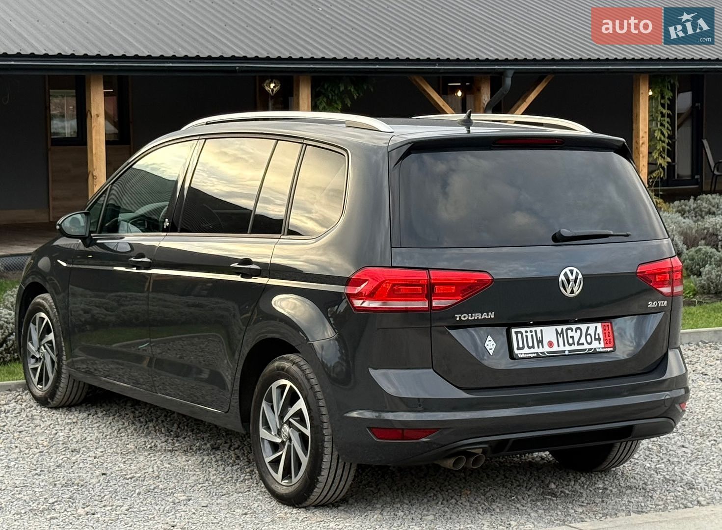 Volkswagen Touran 2018 VIN WVGZZZ1TZJW034882 фото оголошення 32 з 130