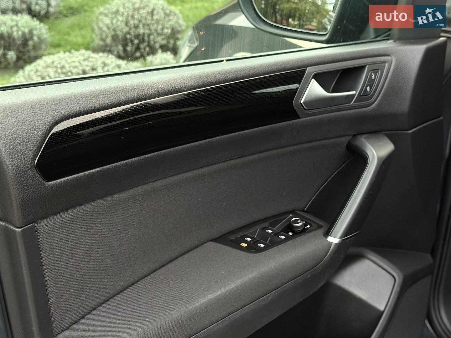 Volkswagen Touran 2018 VIN WVGZZZ1TZJW034882 фото оголошення 58 з 130