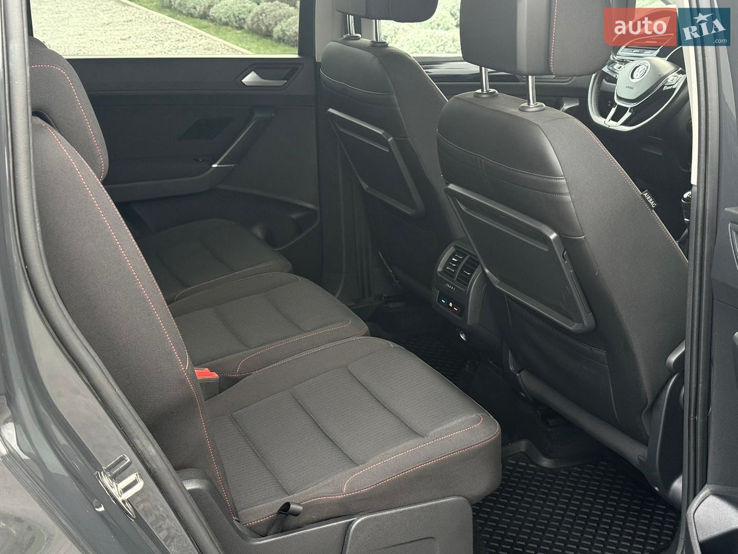 Volkswagen Touran 2018 VIN WVGZZZ1TZJW034882 фото оголошення 71 з 130