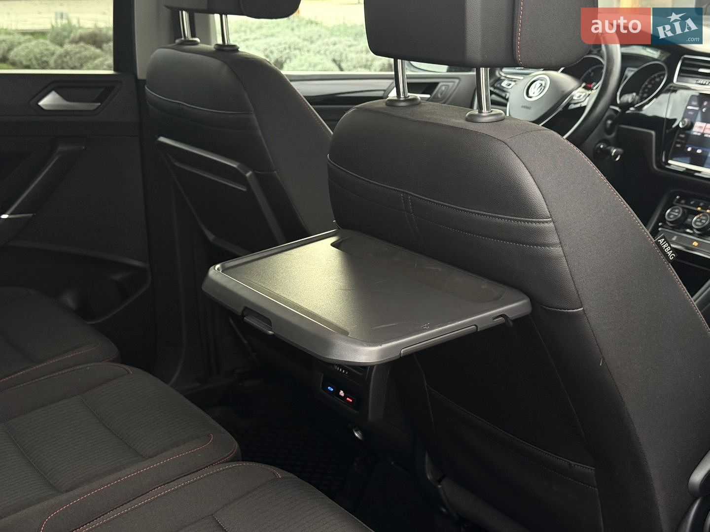 Volkswagen Touran 2018 VIN WVGZZZ1TZJW034882 фото оголошення 78 з 130