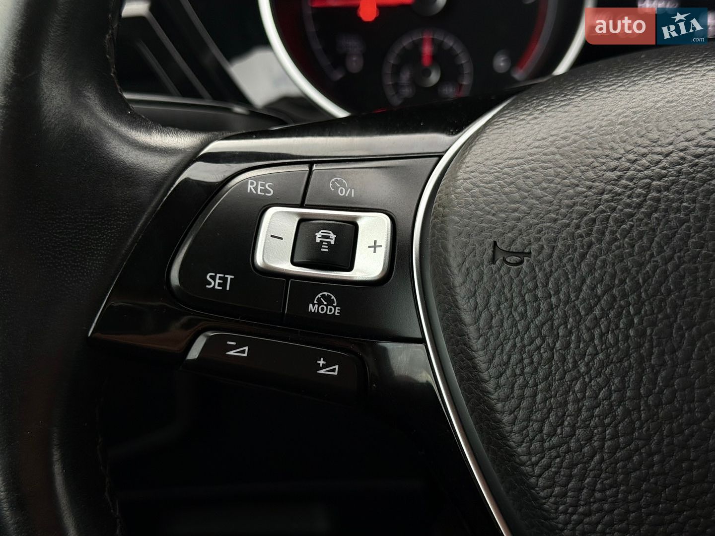 Volkswagen Touran 2018 VIN WVGZZZ1TZJW034882 фото оголошення 94 з 130